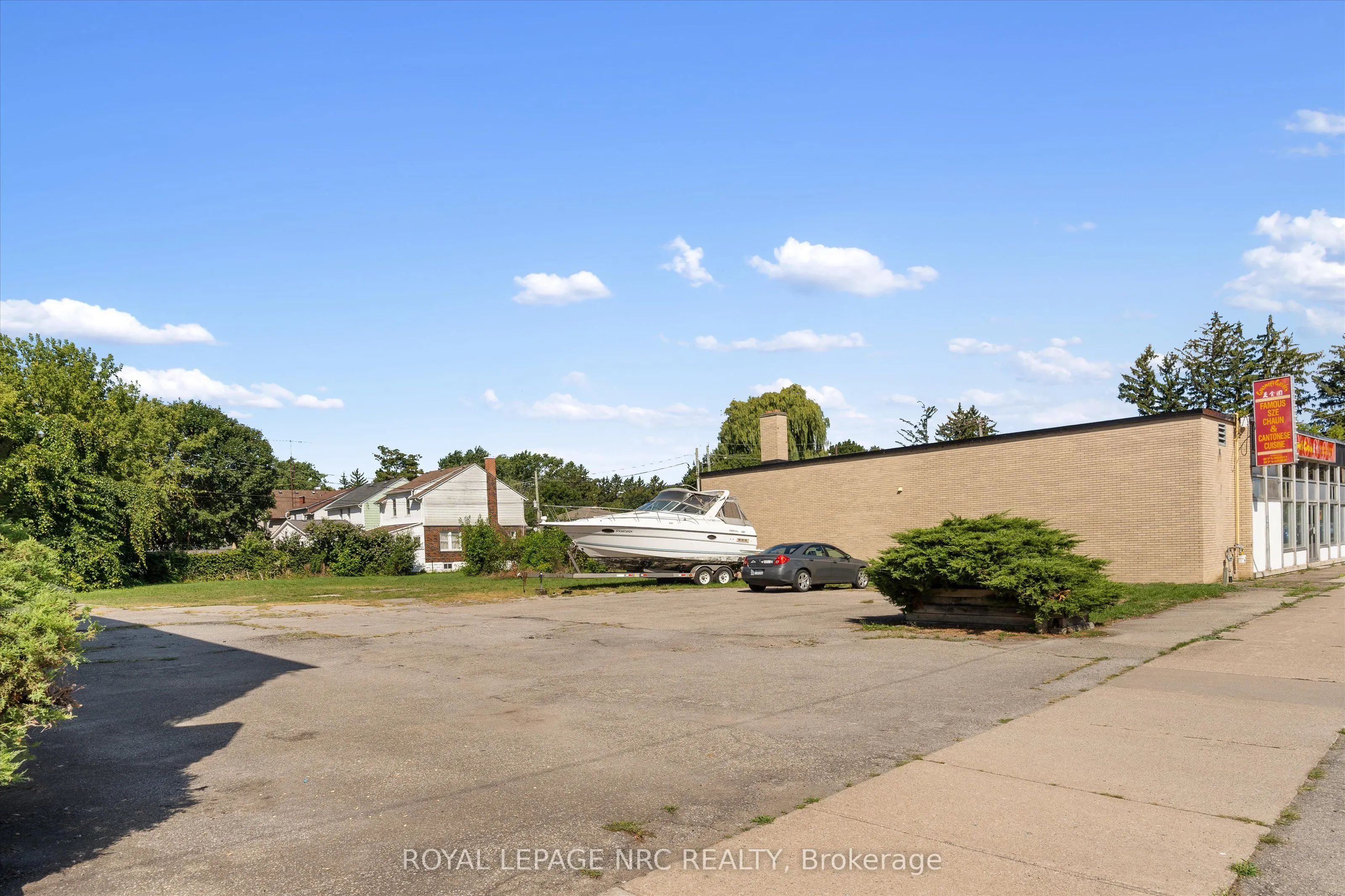 PT LT 2 Niagara Boulevard