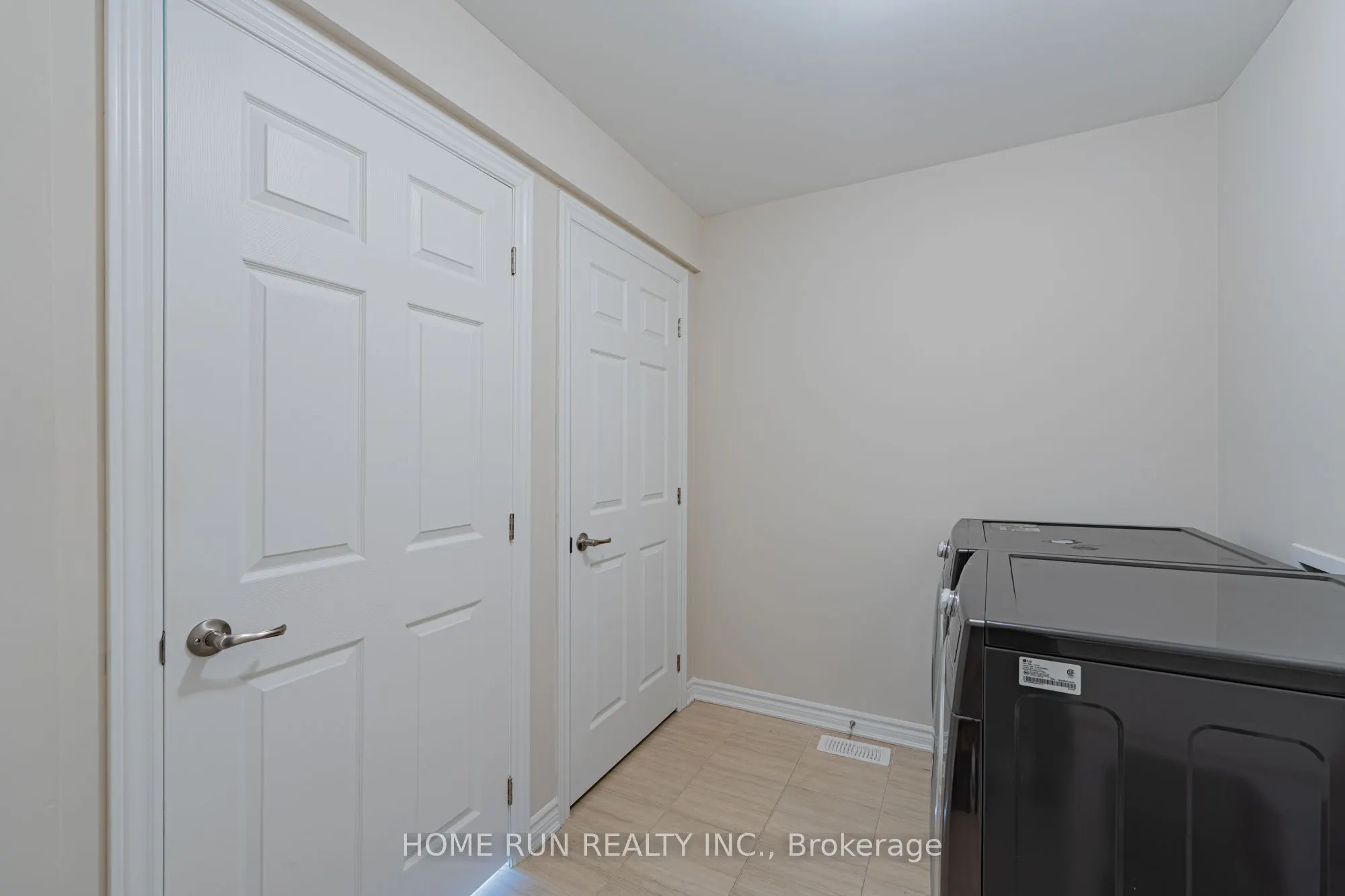 366 Aphelion Crescent