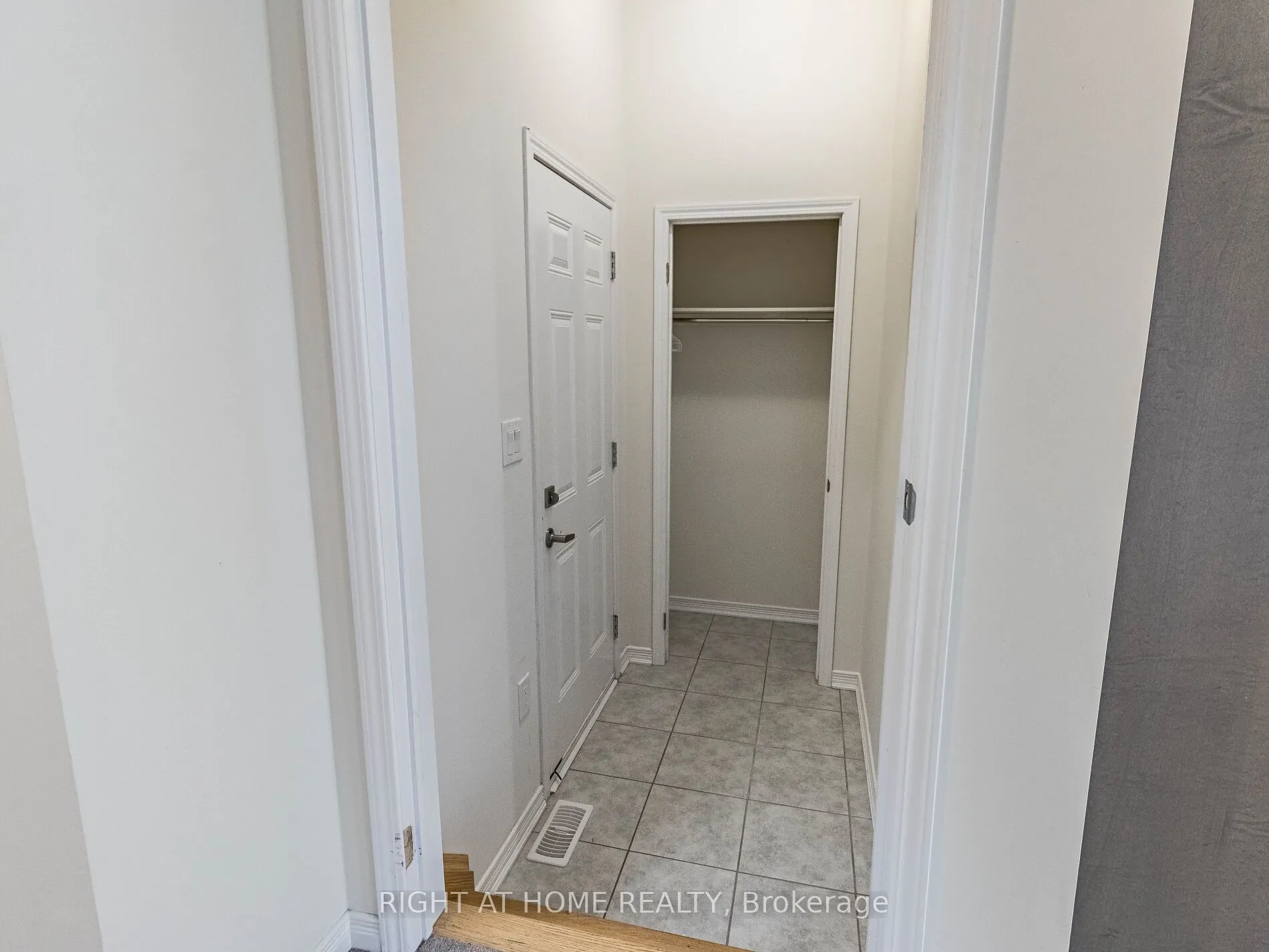 34 MacLachlan Avenue