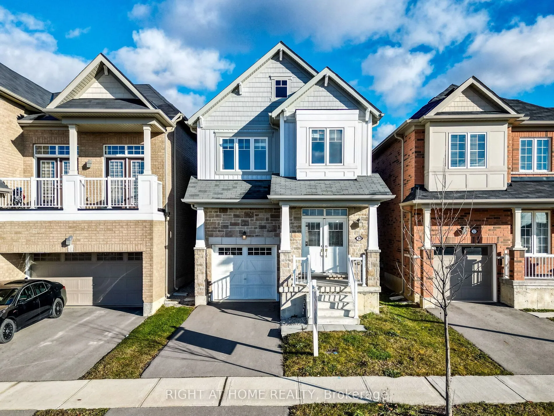 34 MacLachlan Avenue