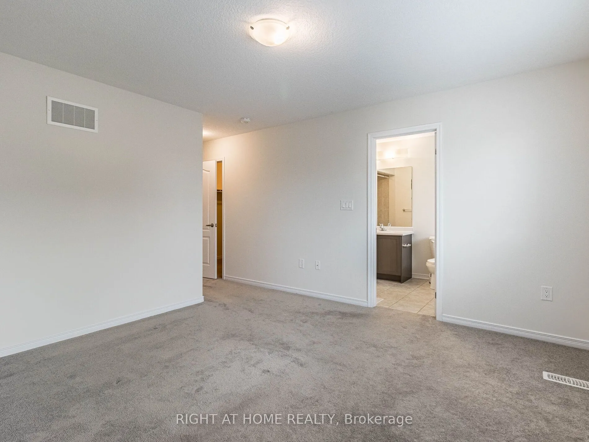 34 MacLachlan Avenue