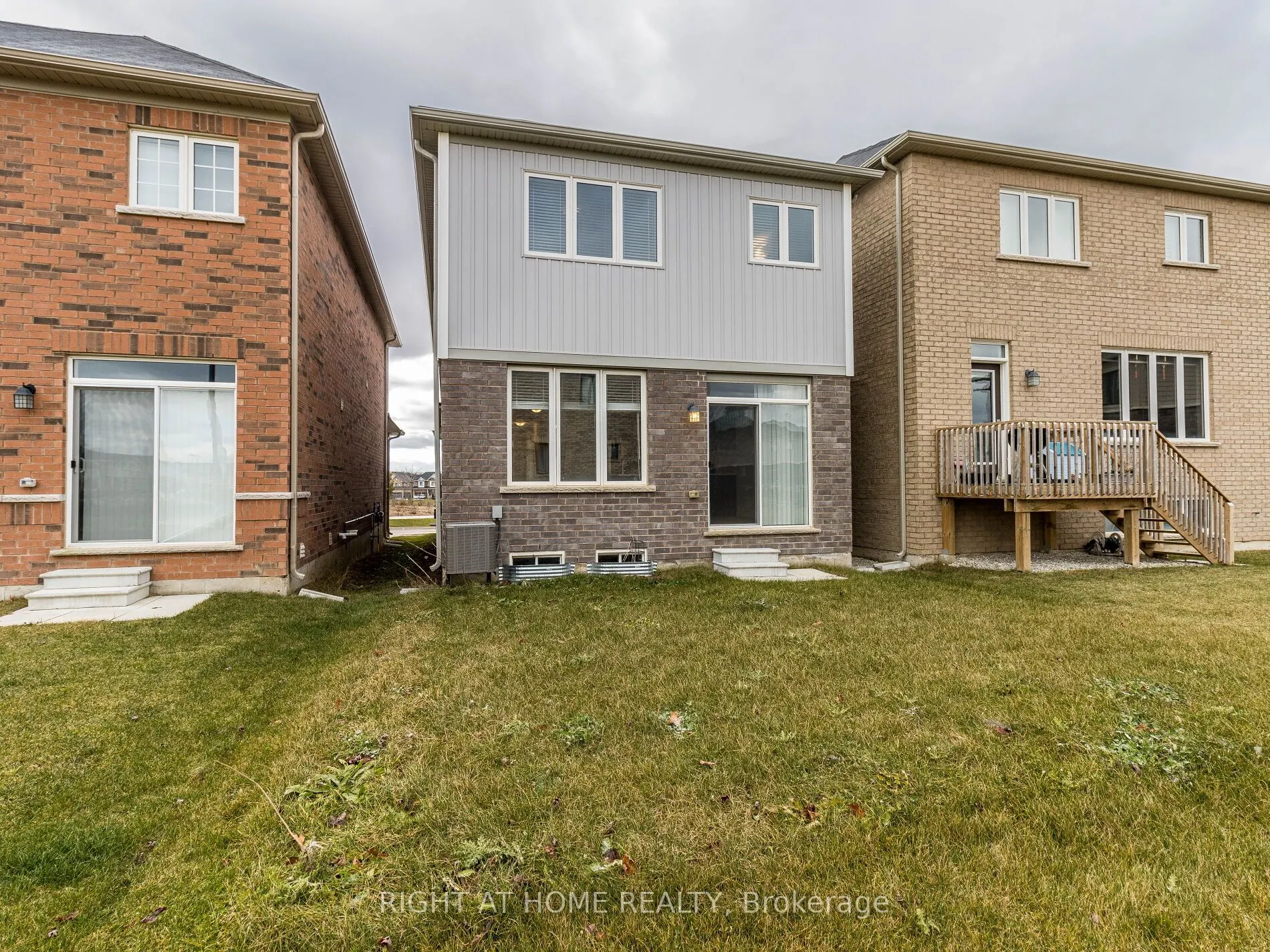 34 MacLachlan Avenue