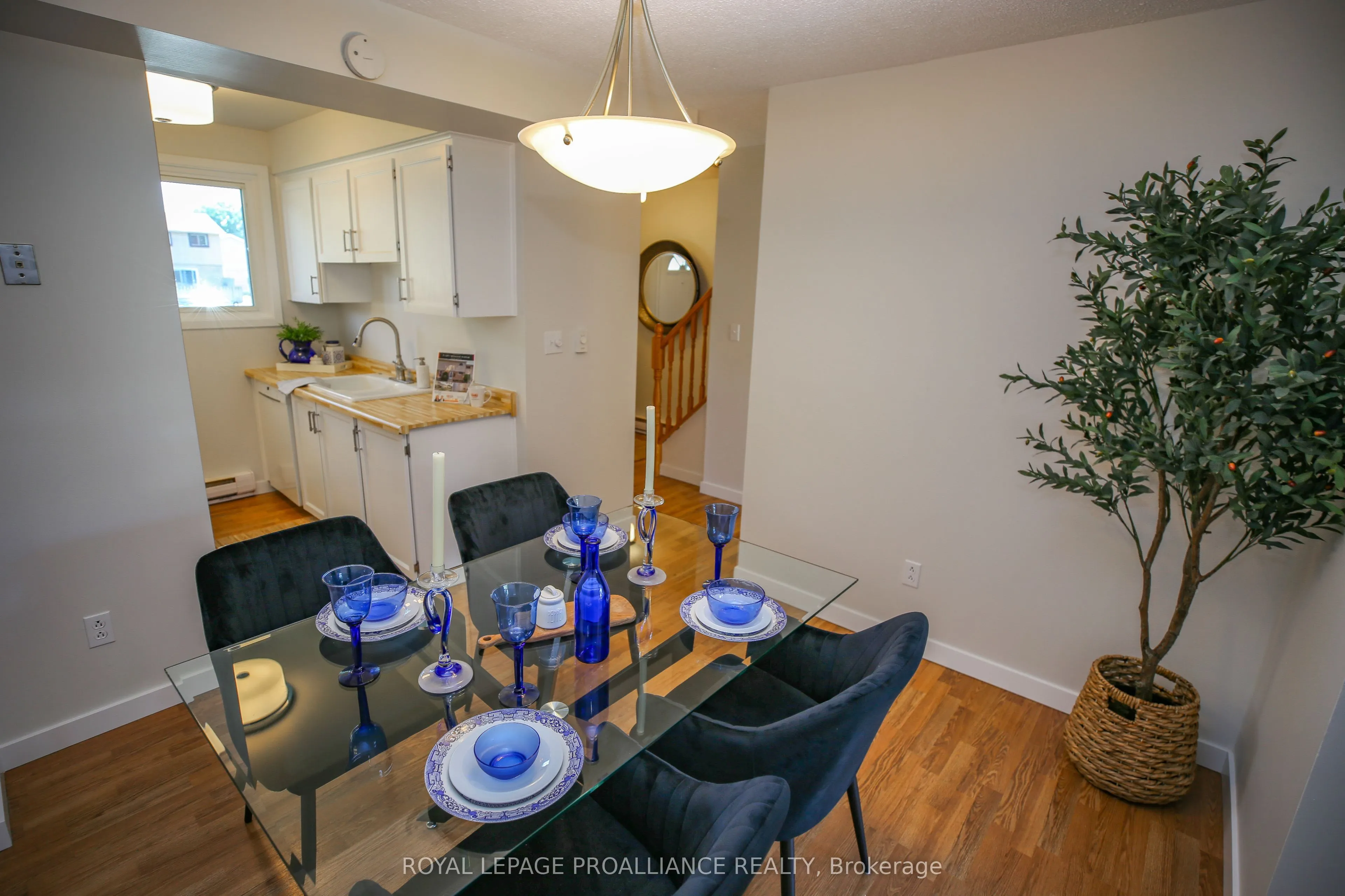1271 Millwood Avenue, #7