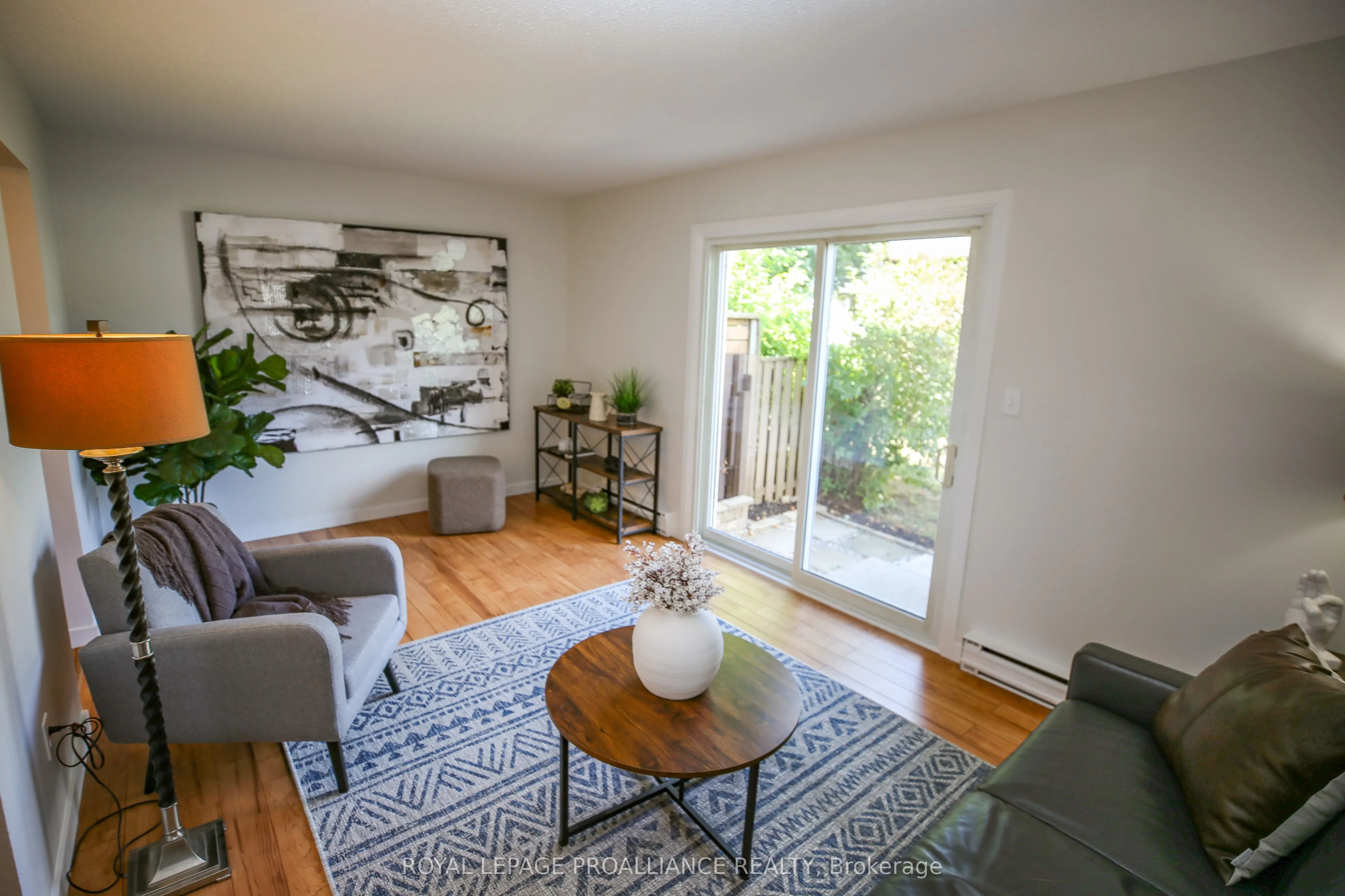 1271 Millwood Avenue, #7