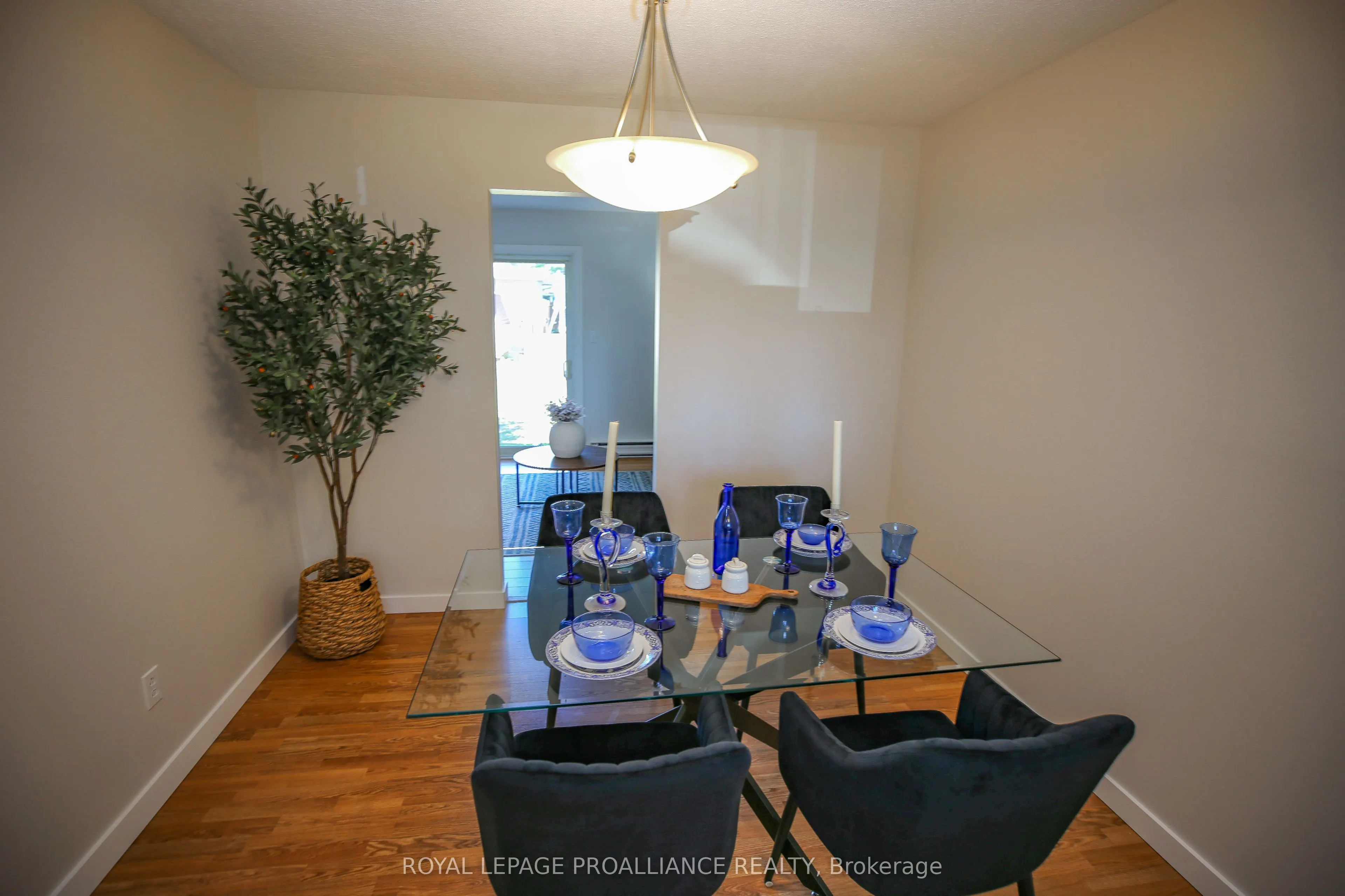1271 Millwood Avenue, #7