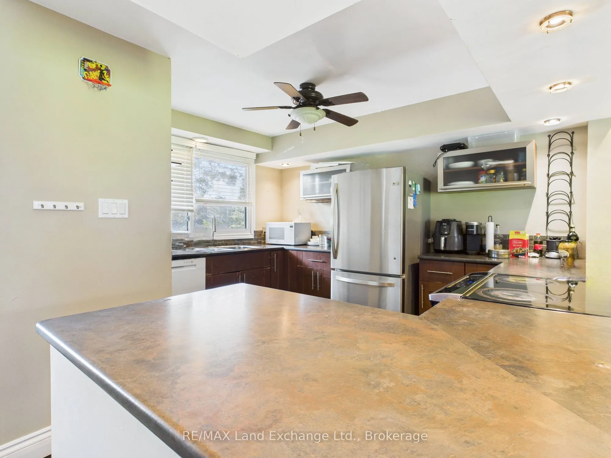 850 Walsh Street, #27