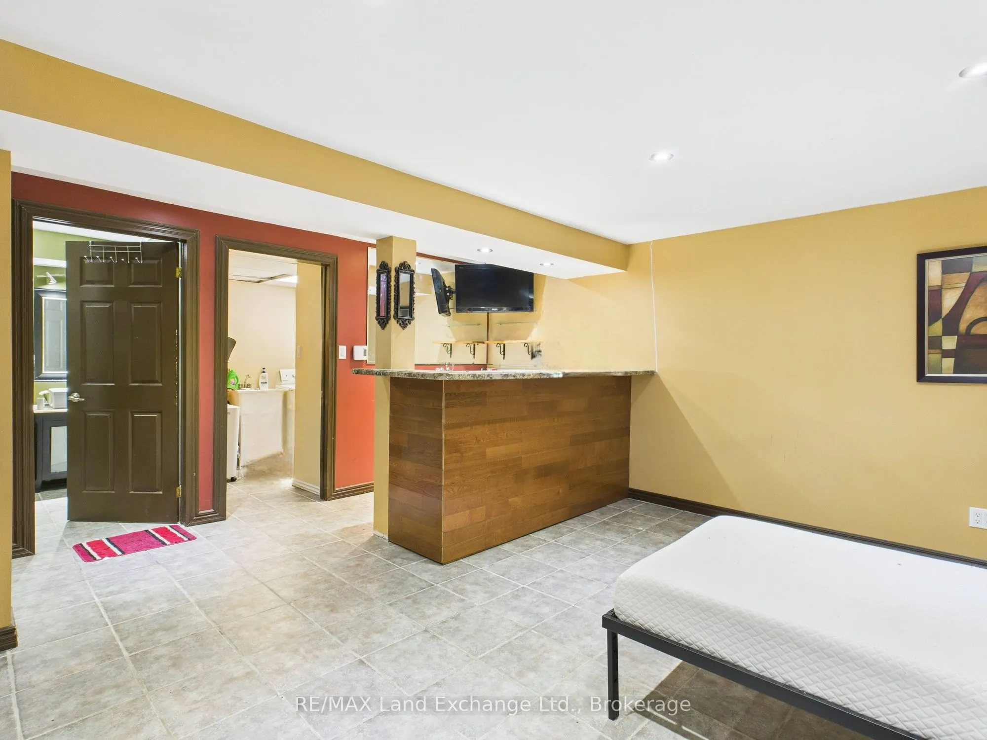 850 Walsh Street, #27