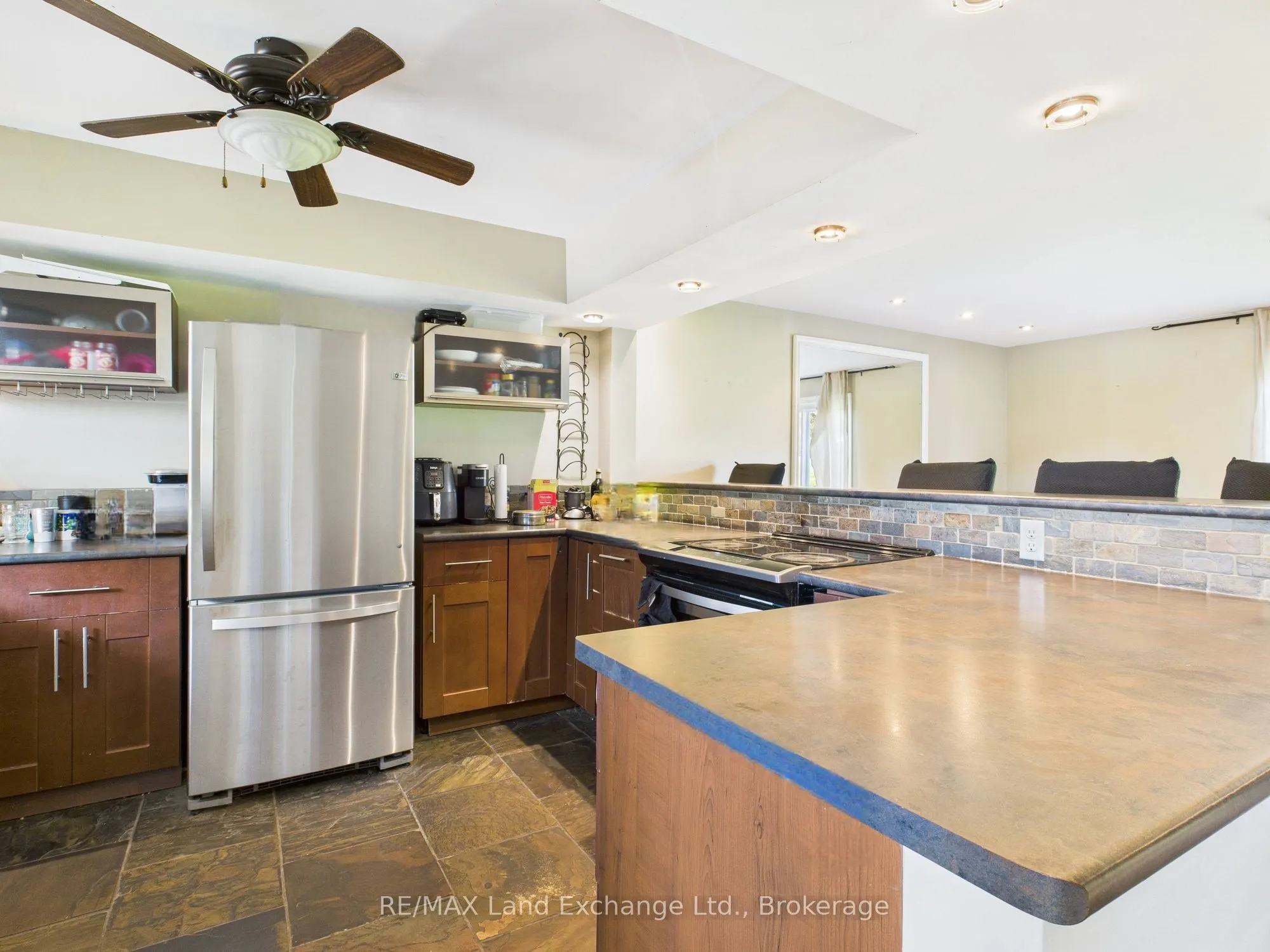 850 Walsh Street, #27