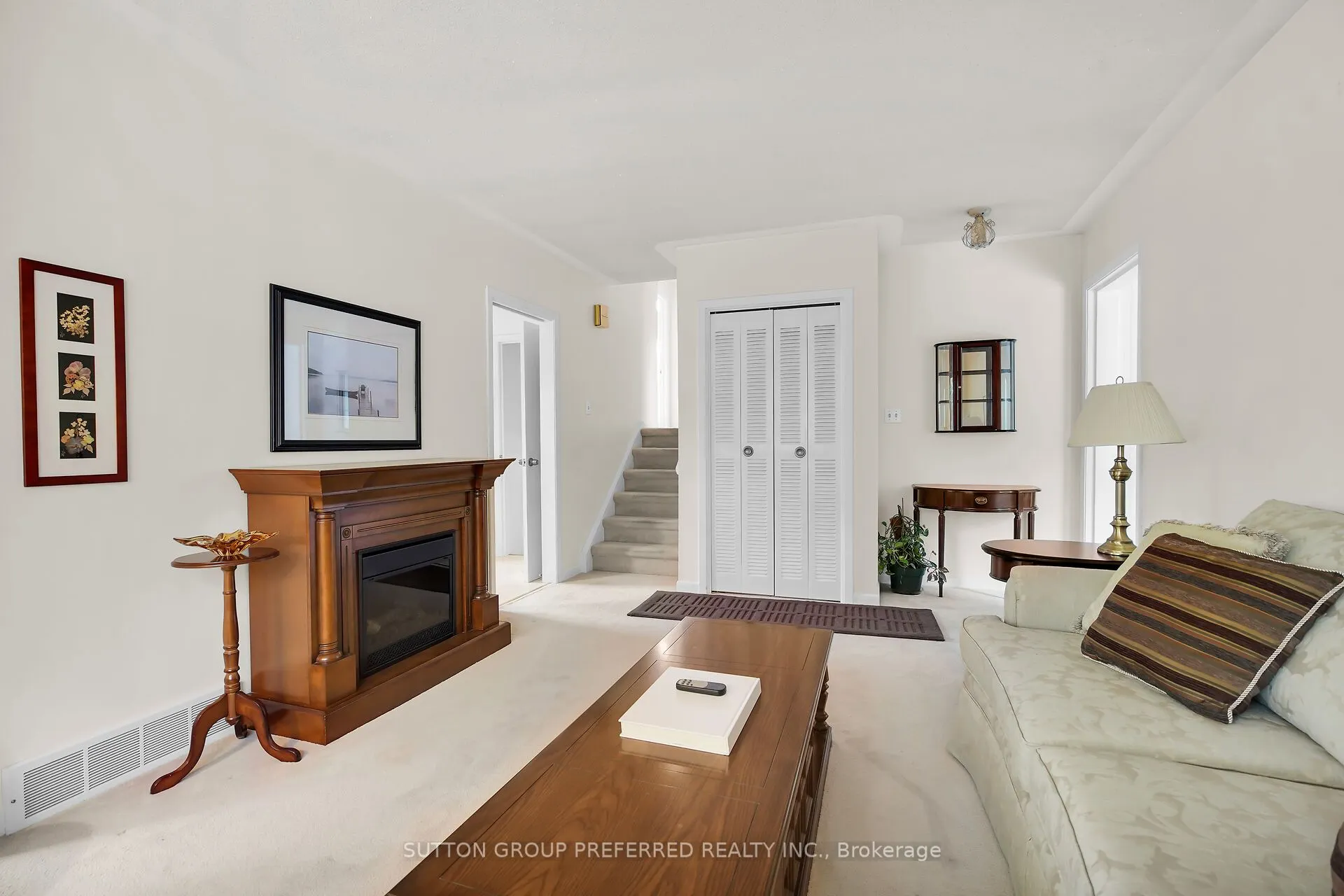 56 Tweed Crescent