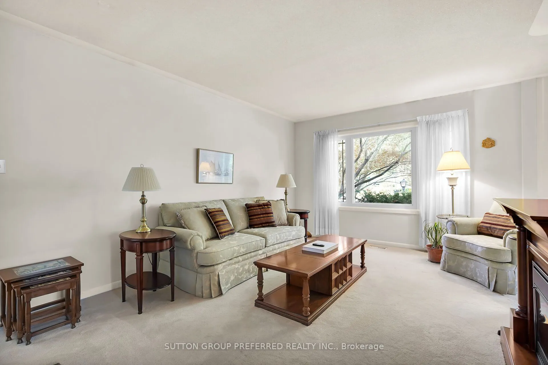 56 Tweed Crescent