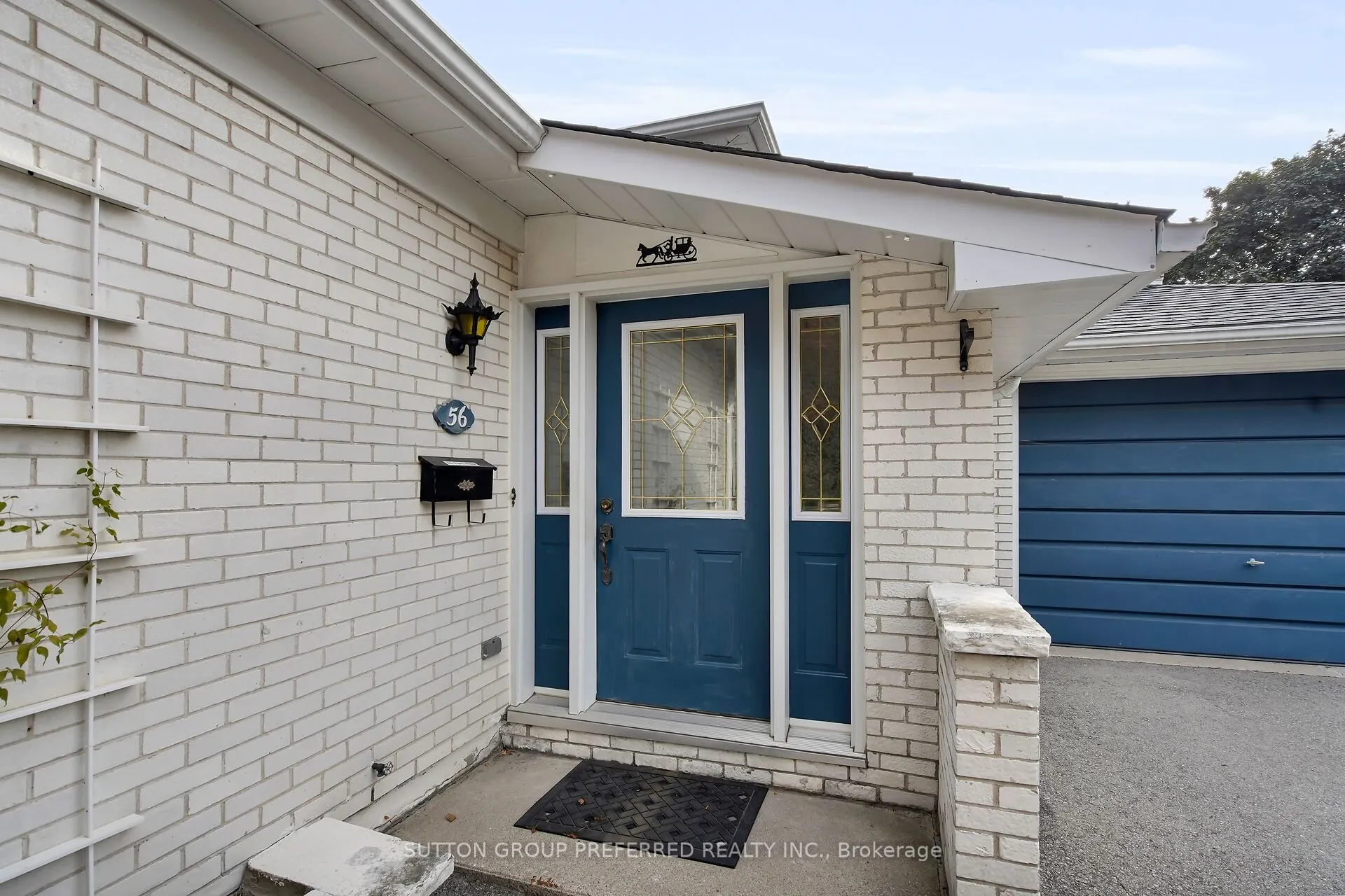 56 Tweed Crescent
