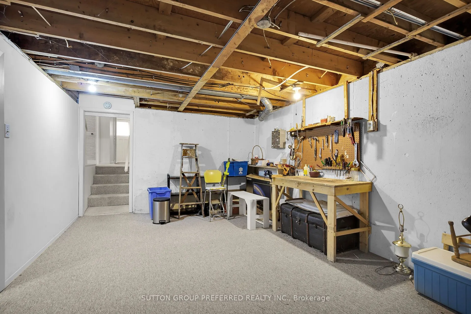 56 Tweed Crescent