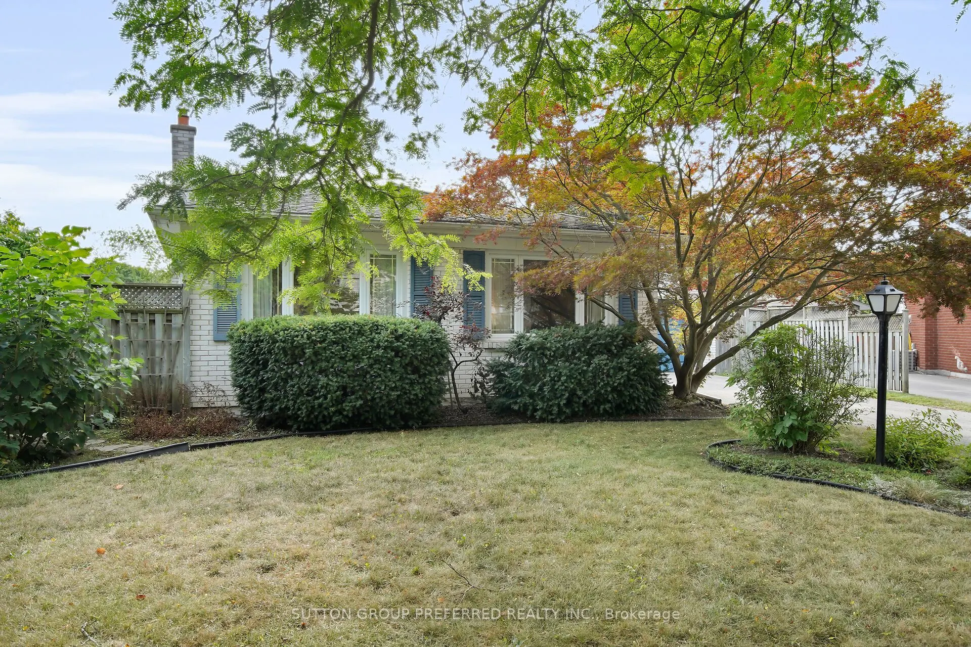 56 Tweed Crescent