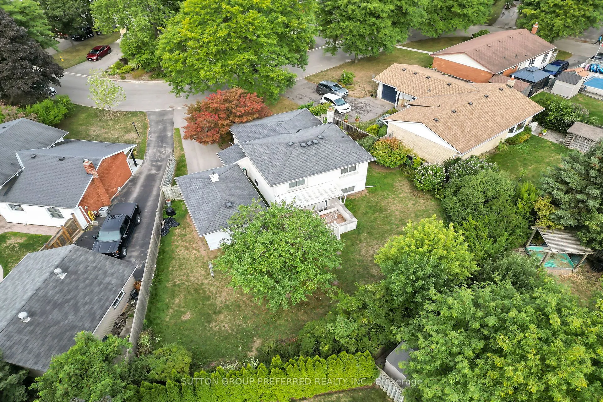 56 Tweed Crescent