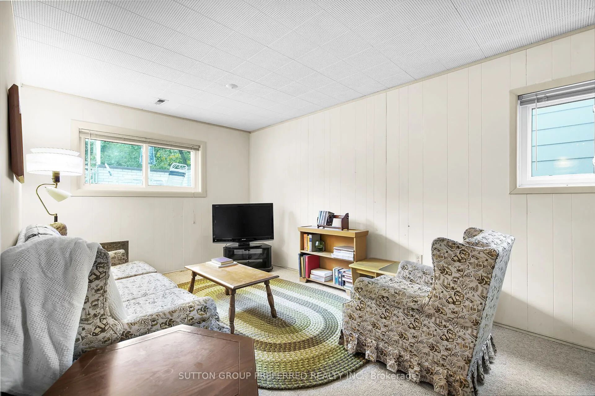 56 Tweed Crescent