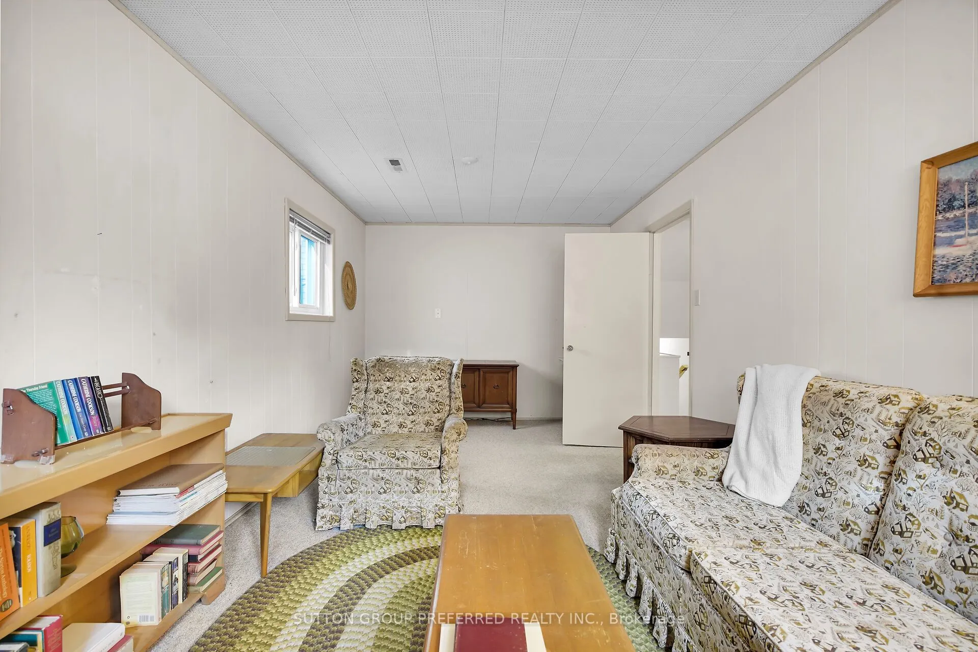 56 Tweed Crescent