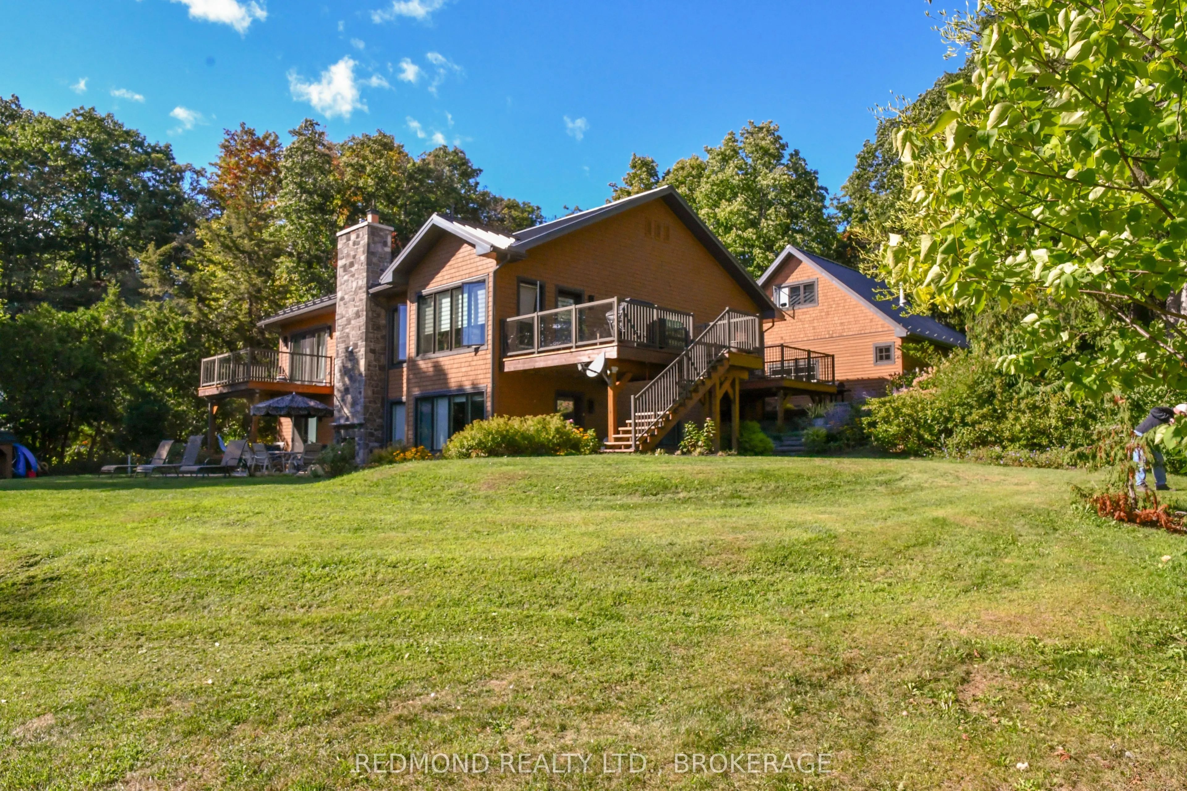 403 1000 Islands Parkway