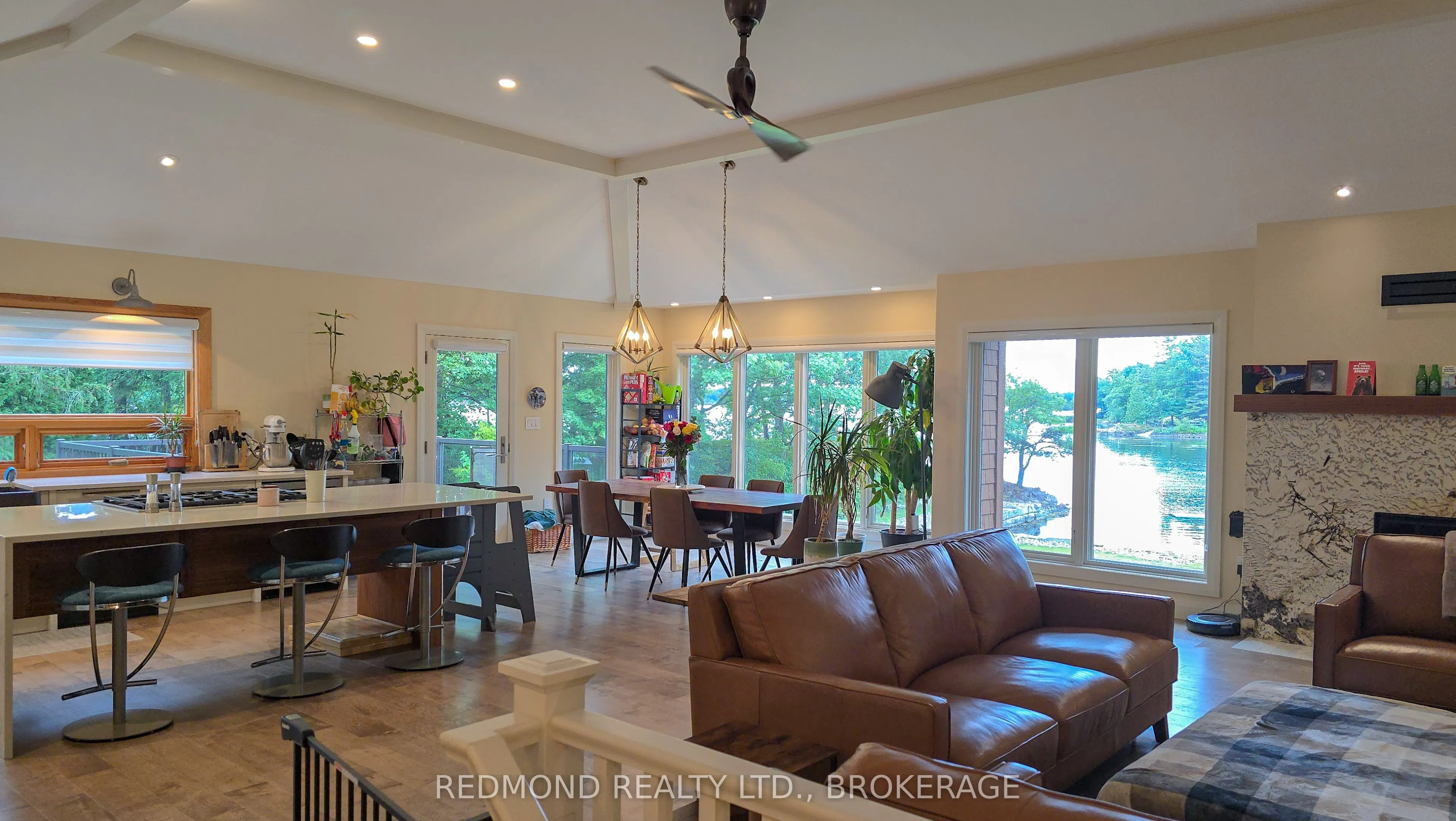 403 1000 Islands Parkway