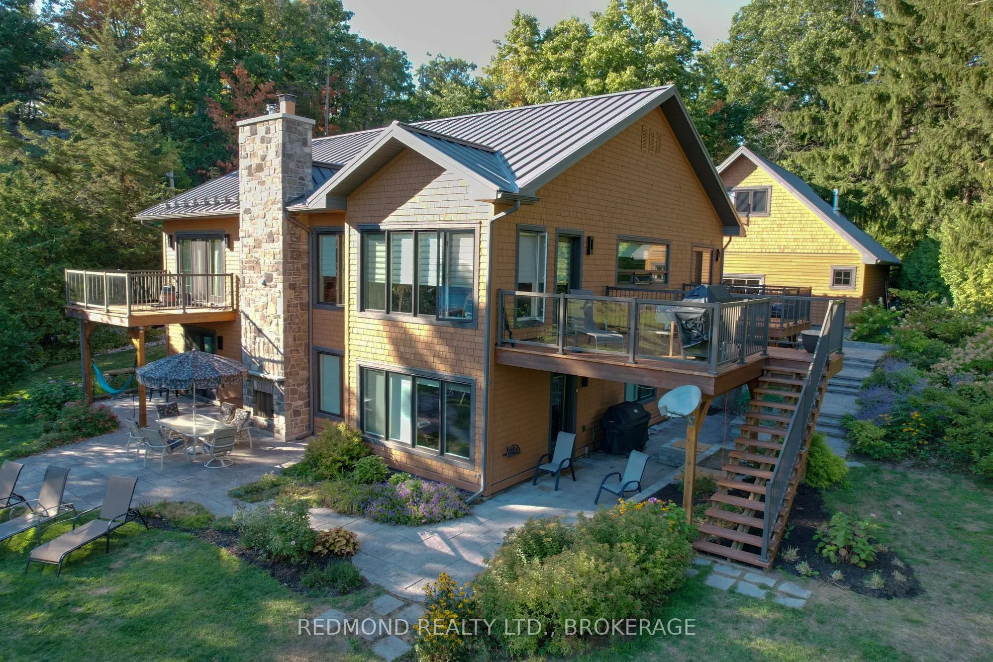 403 1000 Islands Parkway
