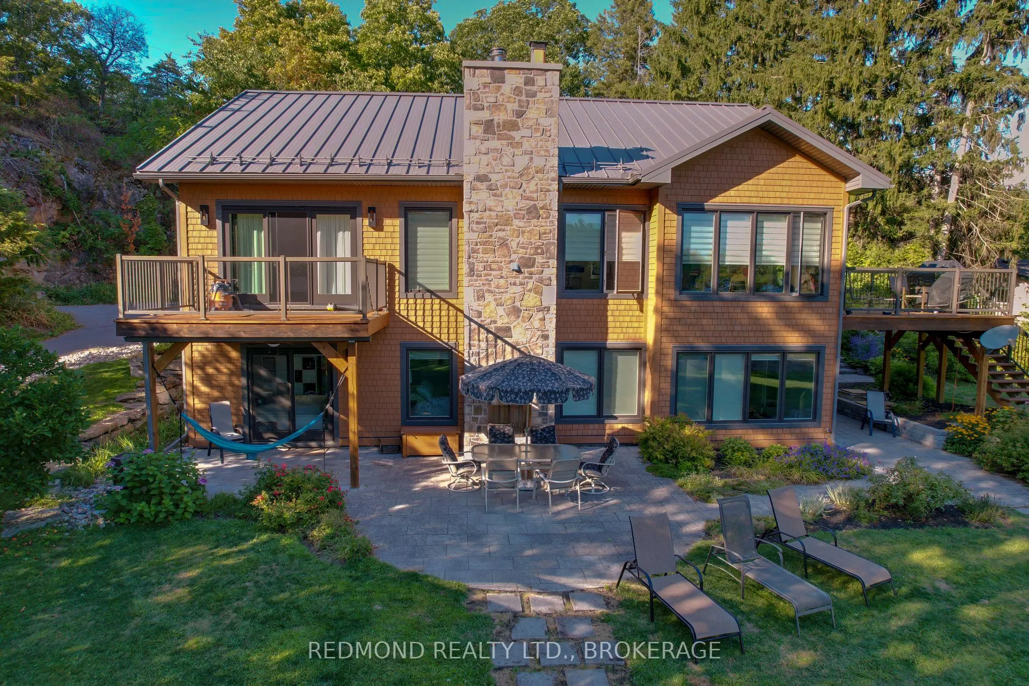 403 1000 Islands Parkway