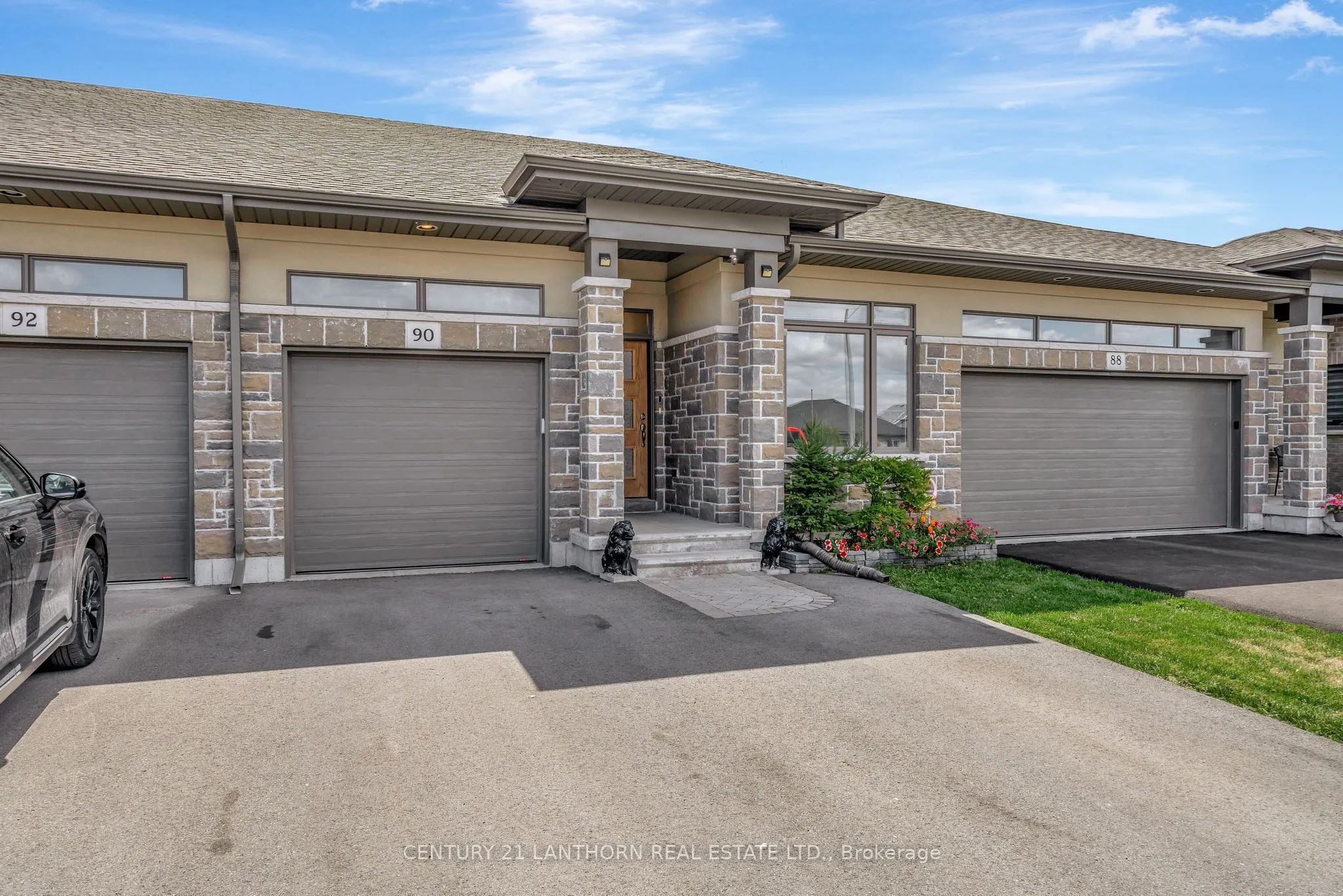 90 COVINGTON Crescent