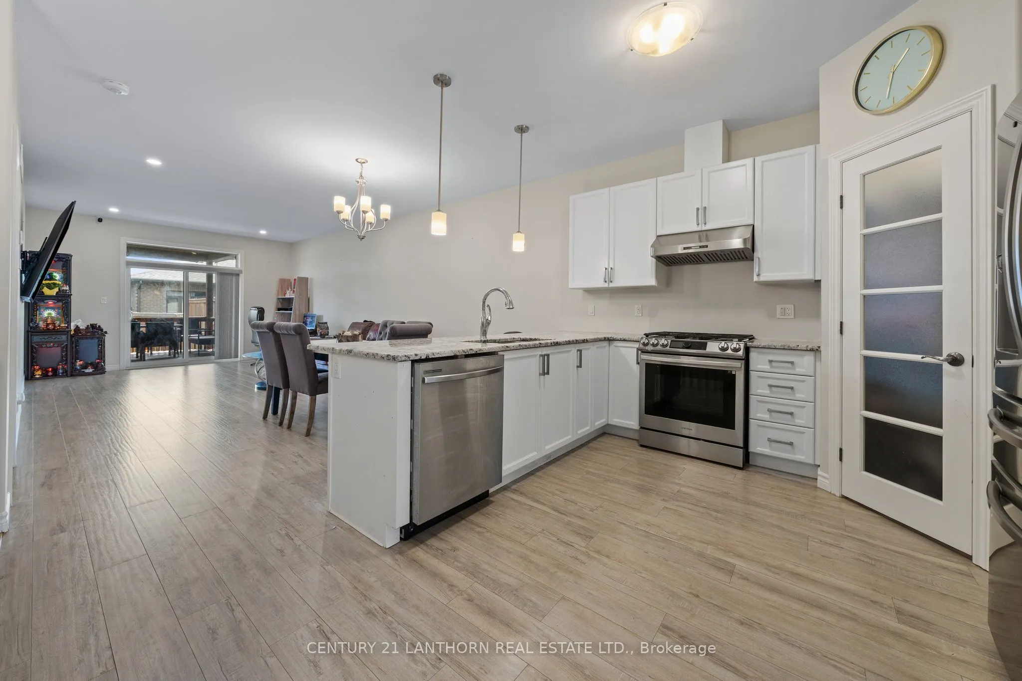 90 COVINGTON Crescent