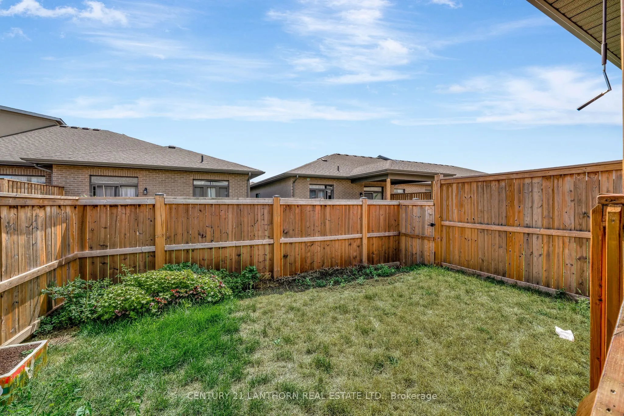 90 COVINGTON Crescent