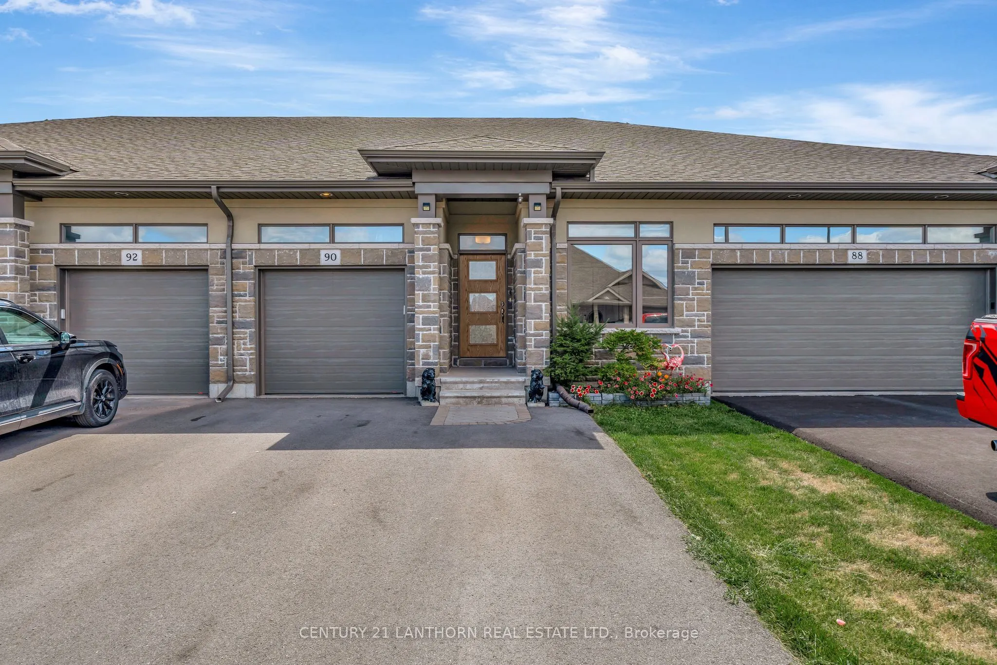 90 COVINGTON Crescent