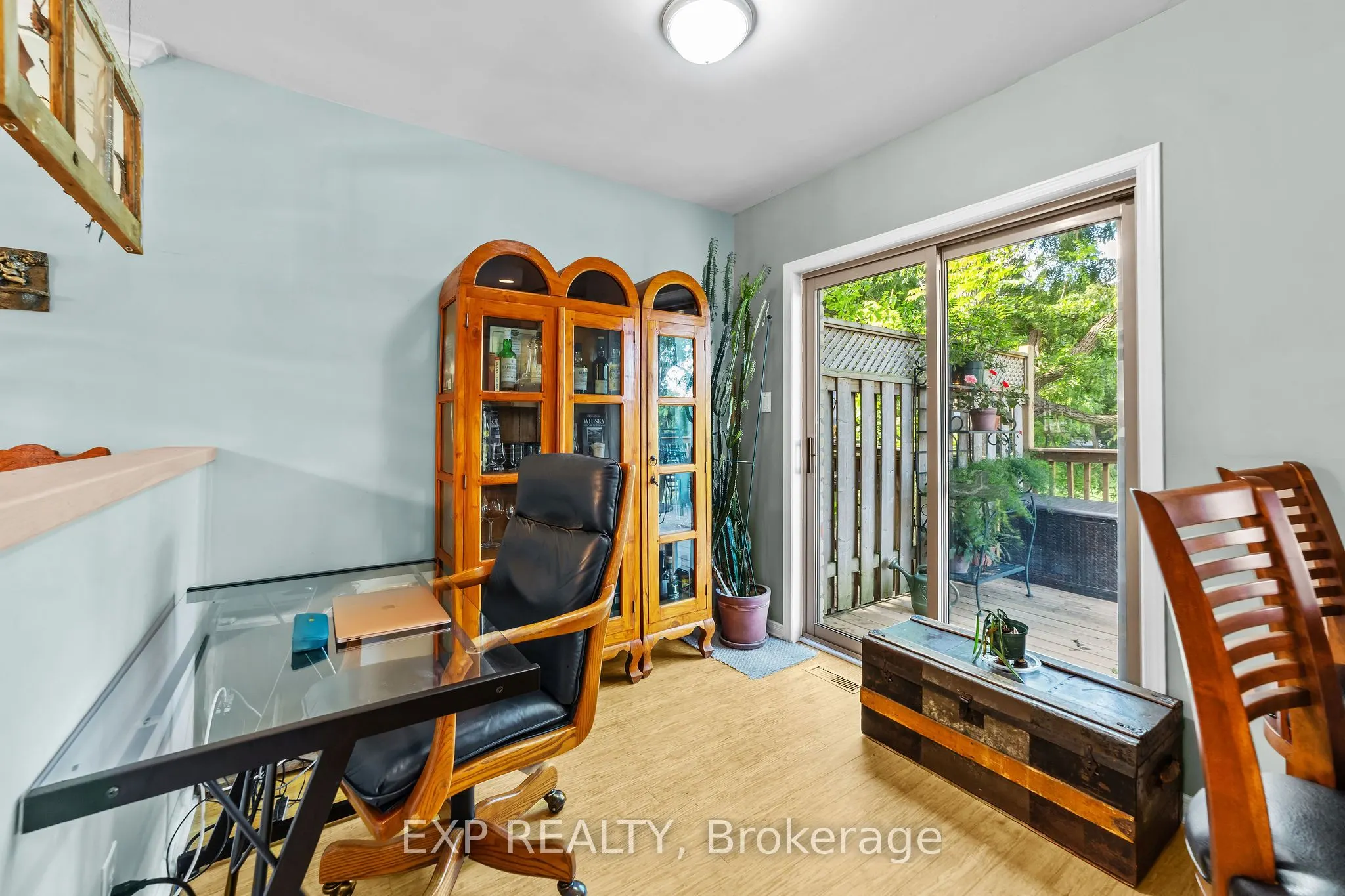 609 COLBORNE Street, #11