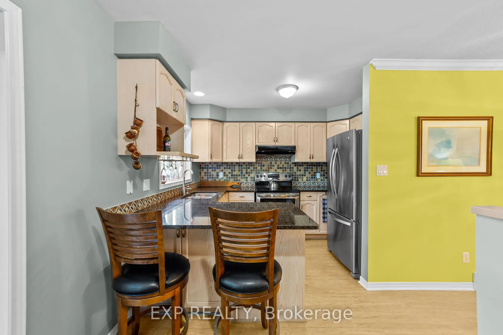 609 COLBORNE Street, #11