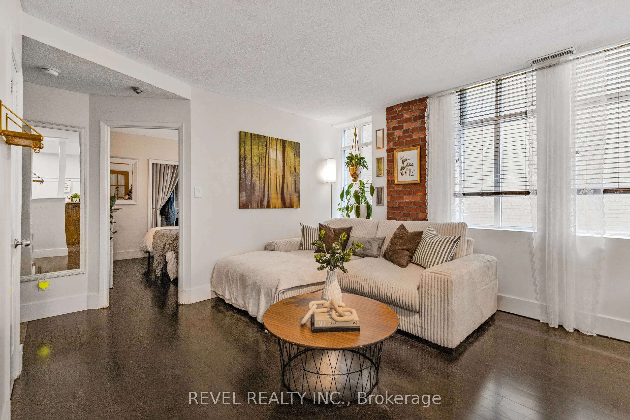 36 James Street S, #803