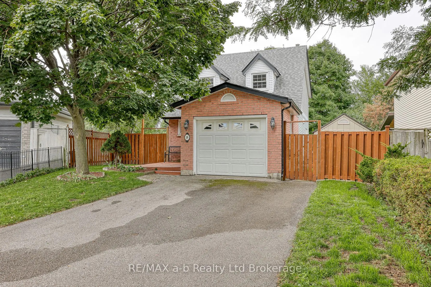 19 Heathwood Court
