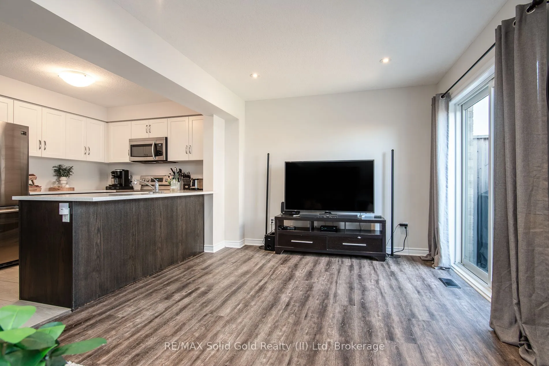 84 Miranda Path