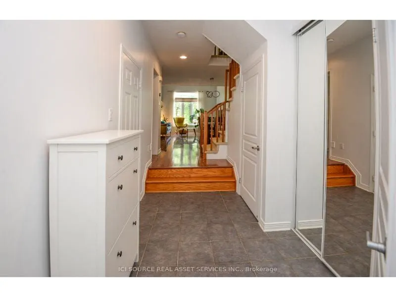 25 Saddlesmith Circle