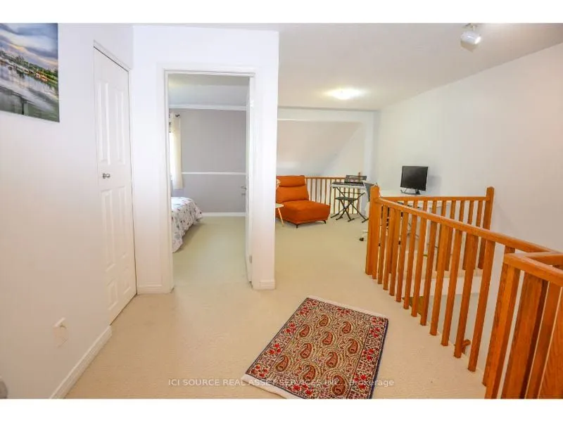 25 Saddlesmith Circle