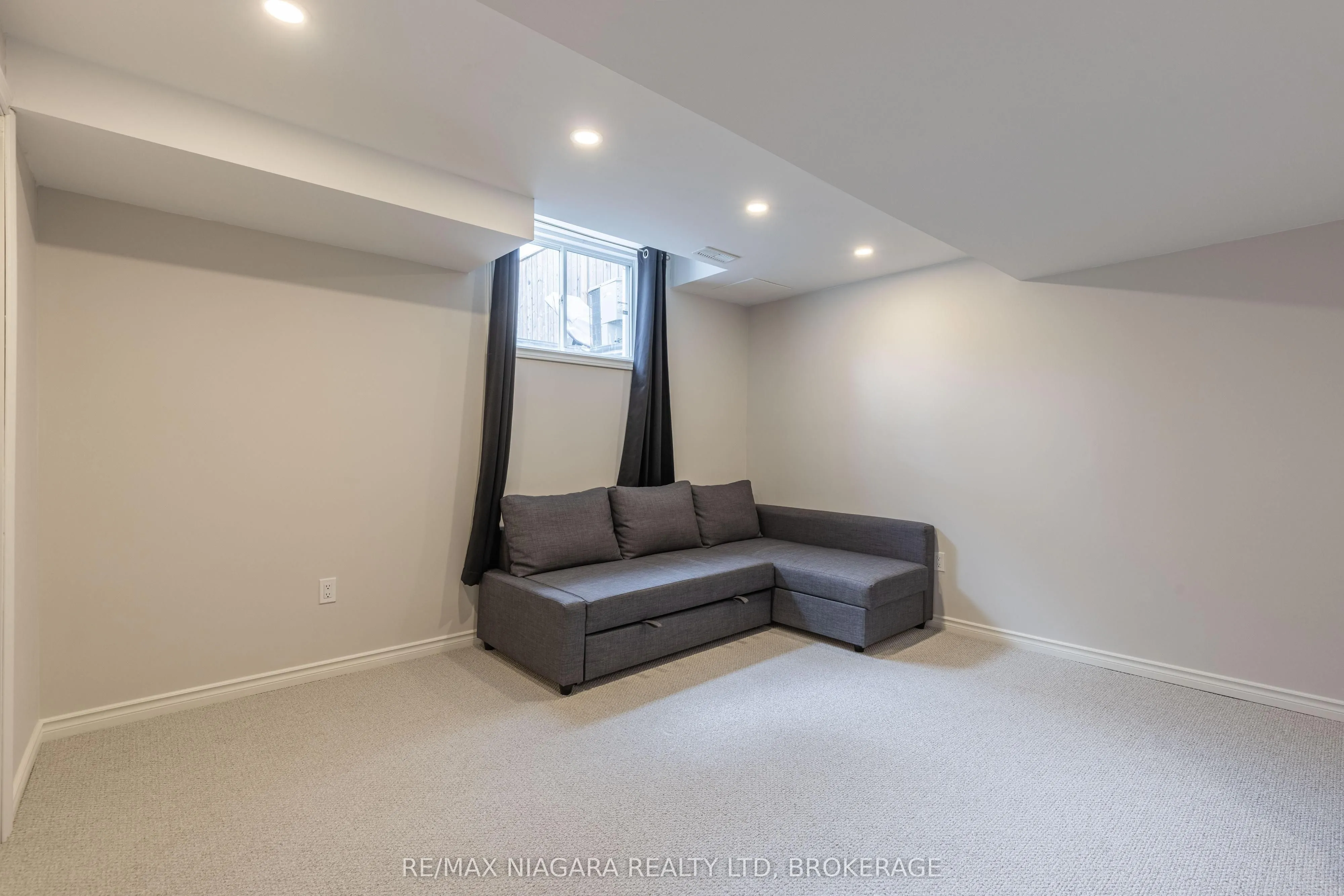 8073 Cole Court
