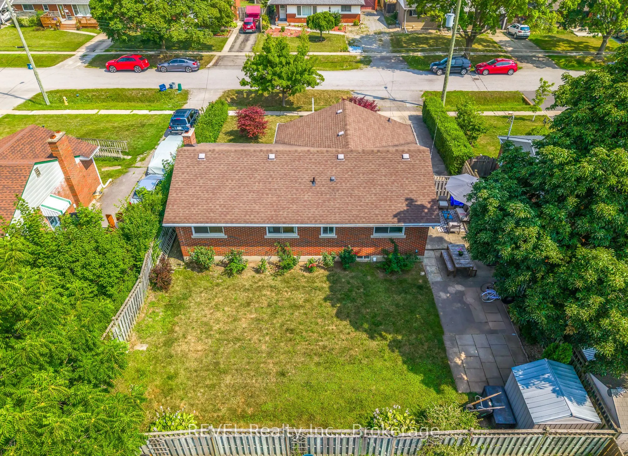 18 Broadmore Avenue