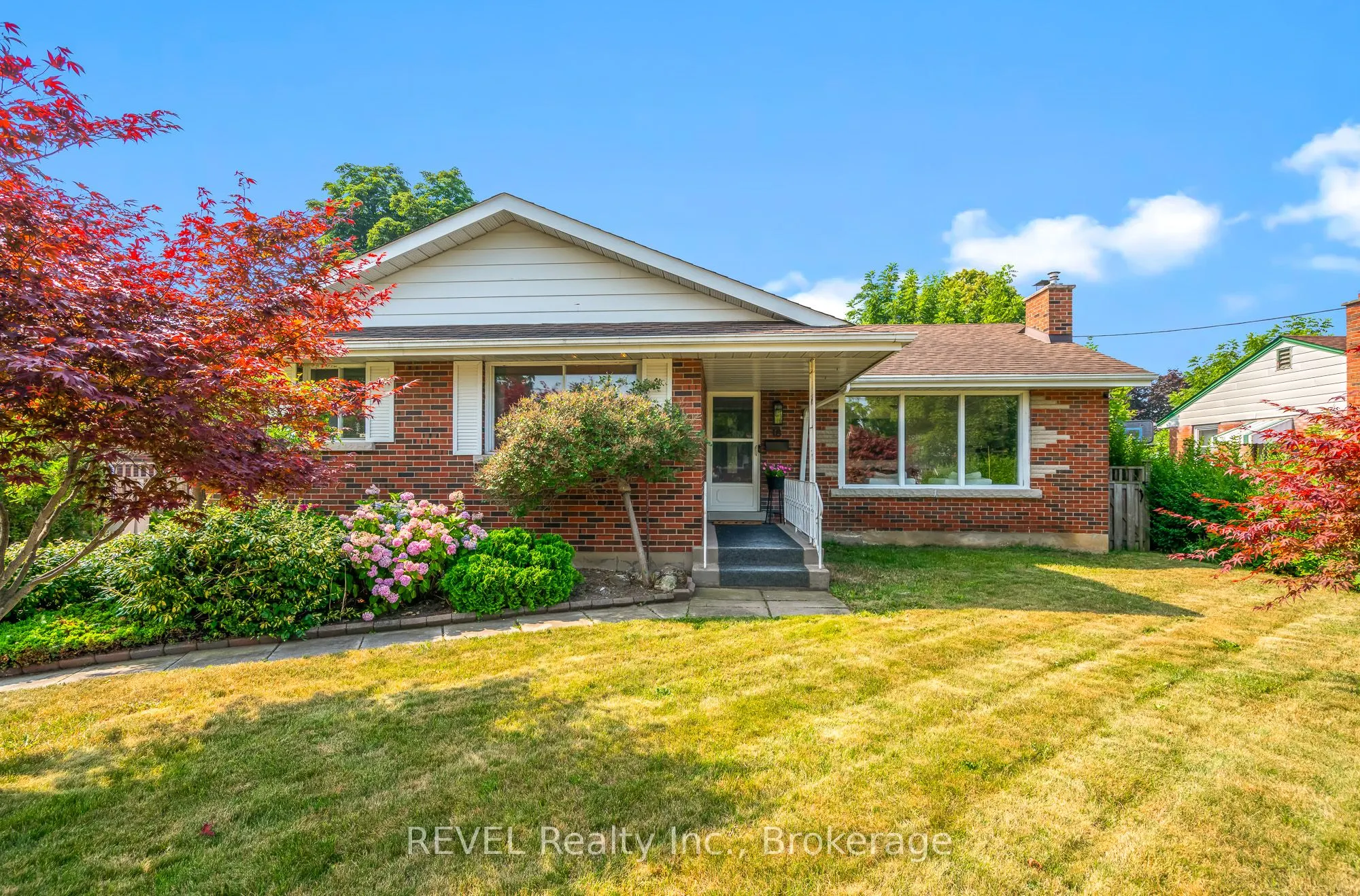 18 Broadmore Avenue