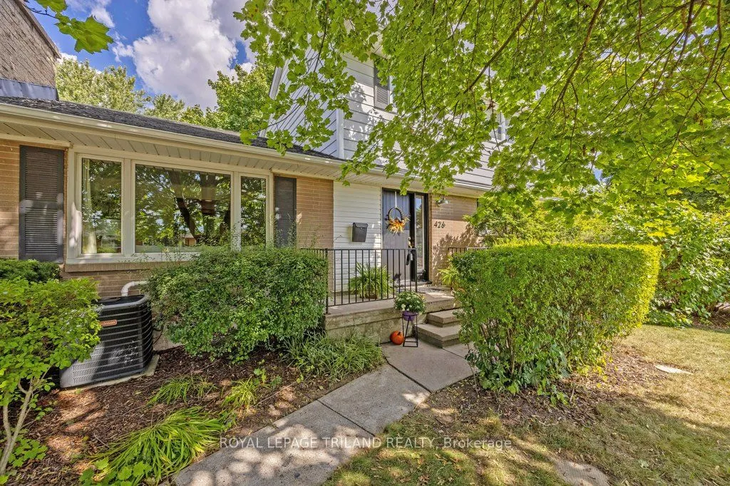 426 Beachwood Avenue