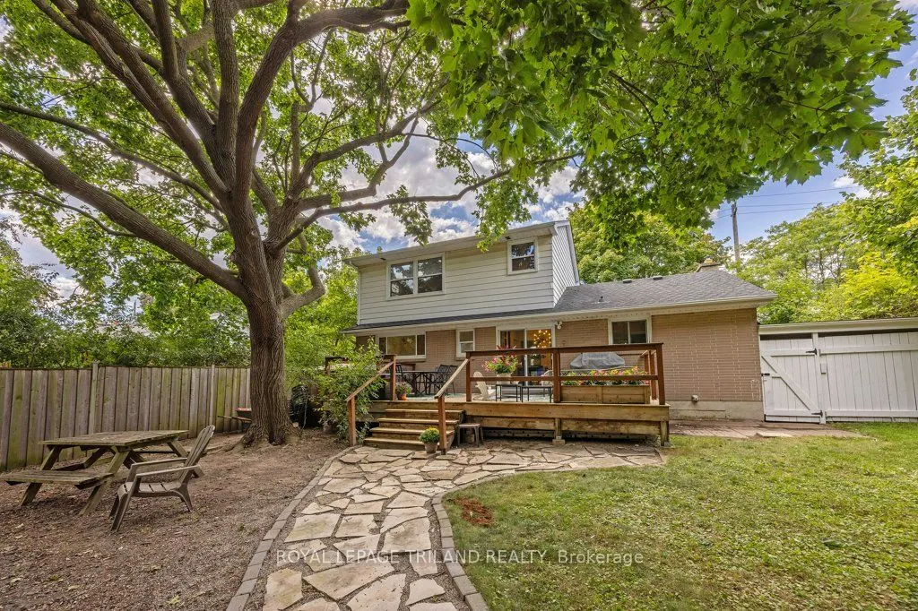 426 Beachwood Avenue