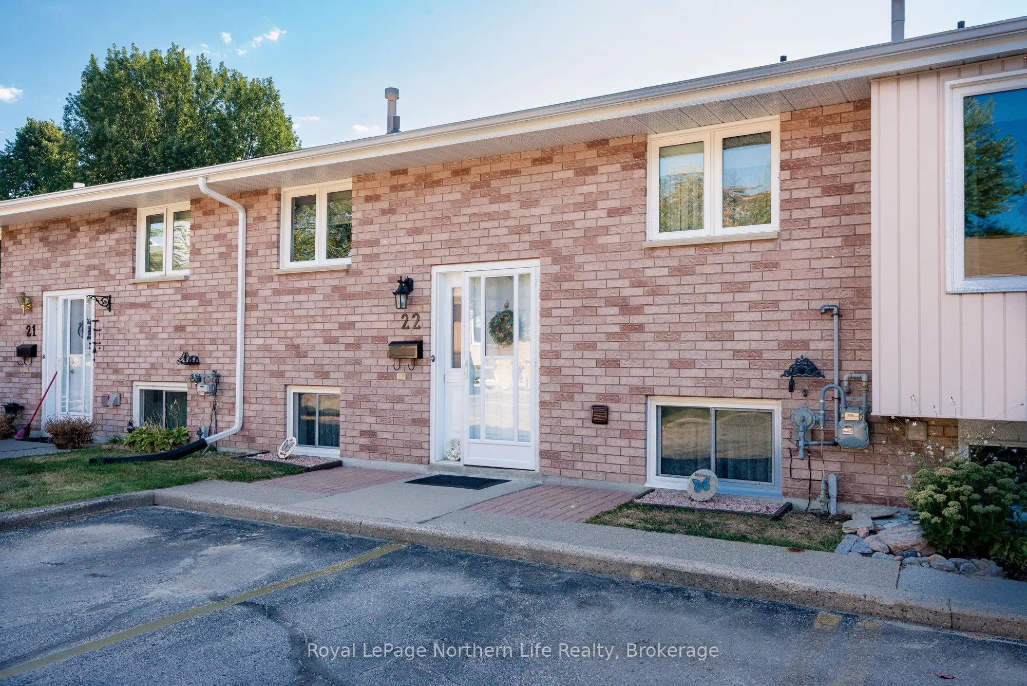 624 Lakeshore Drive, #22
