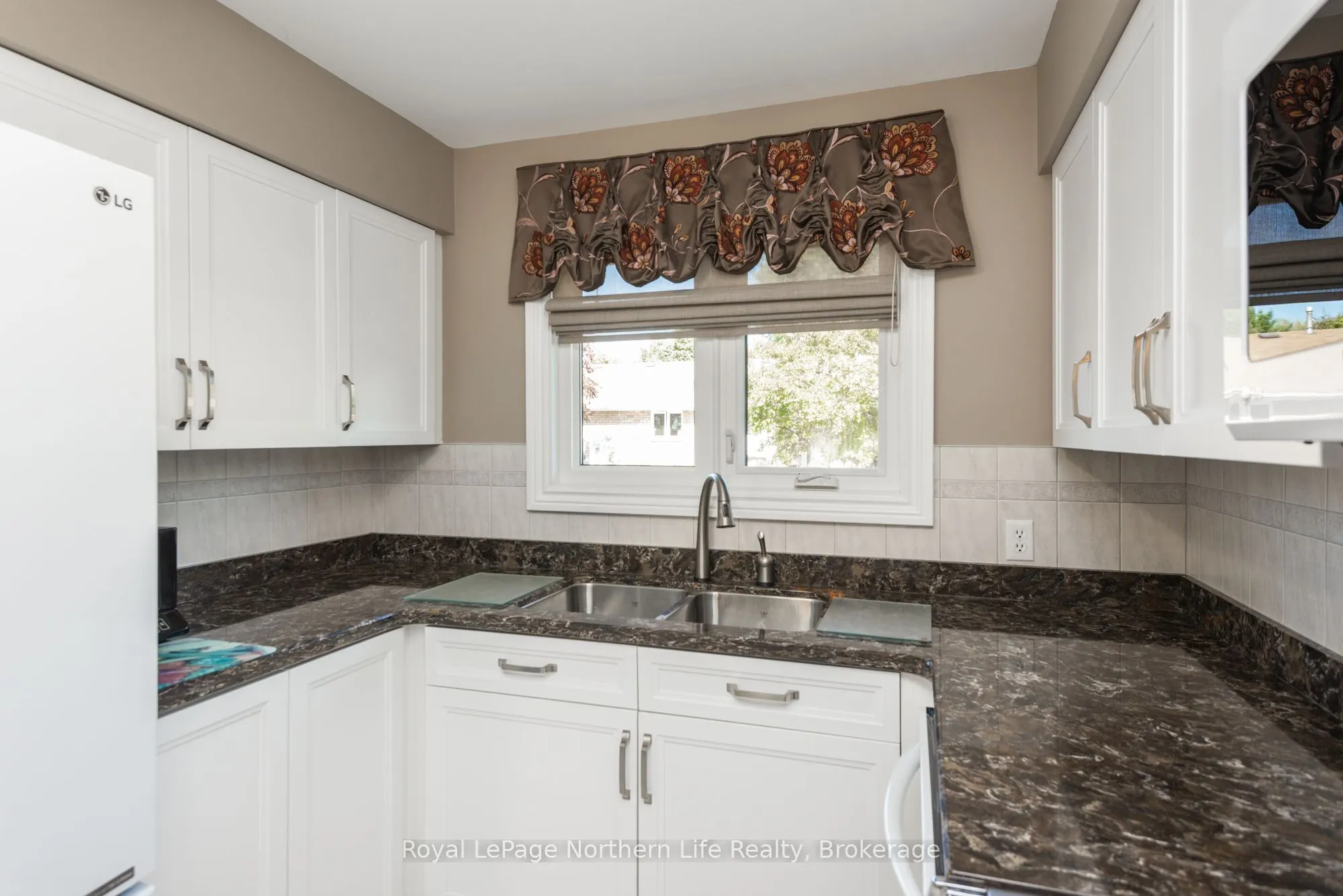 624 Lakeshore Drive, #22
