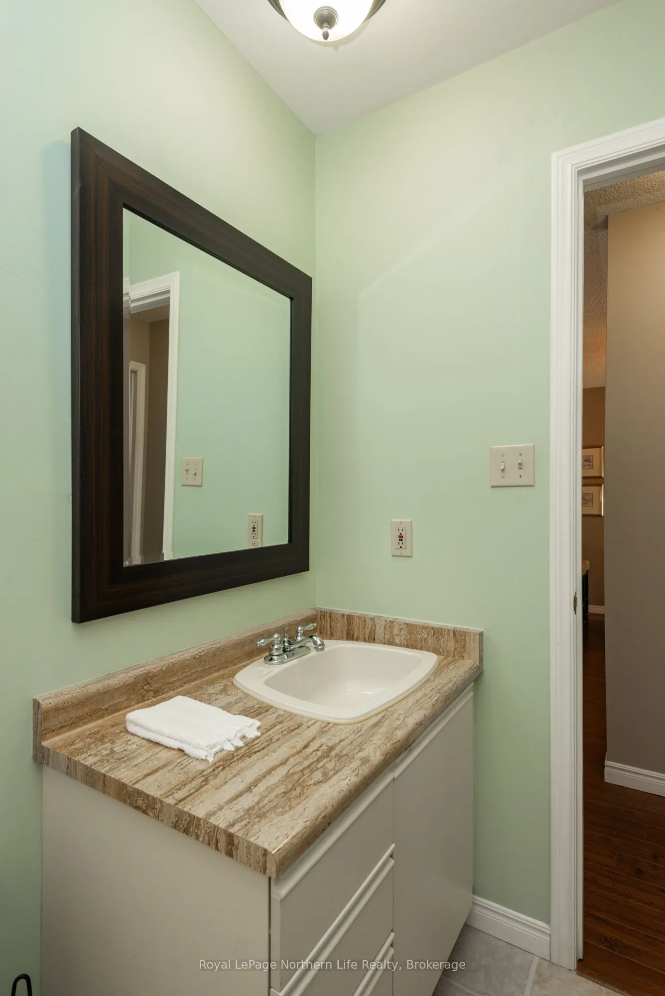 624 Lakeshore Drive, #22