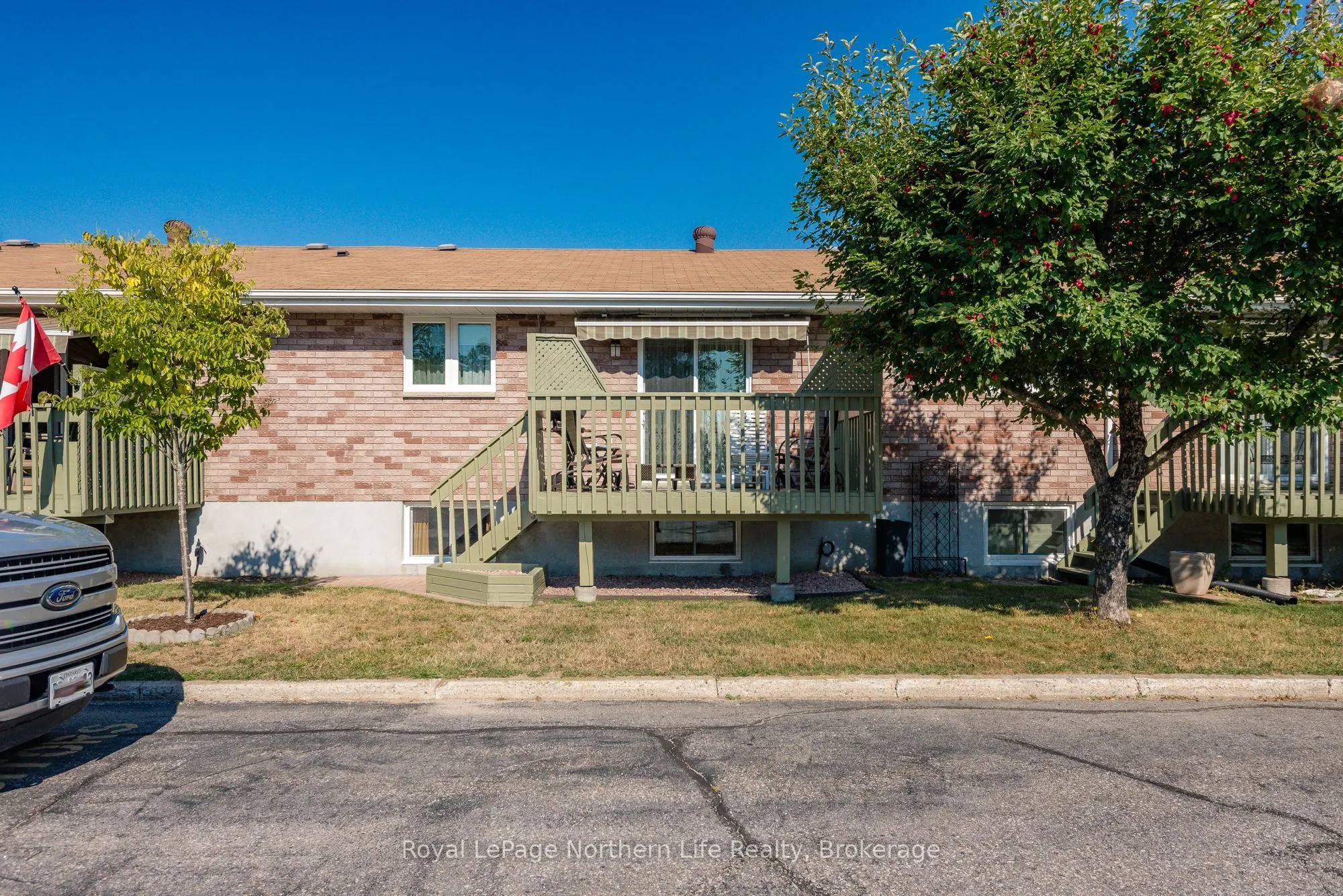 624 Lakeshore Drive, #22