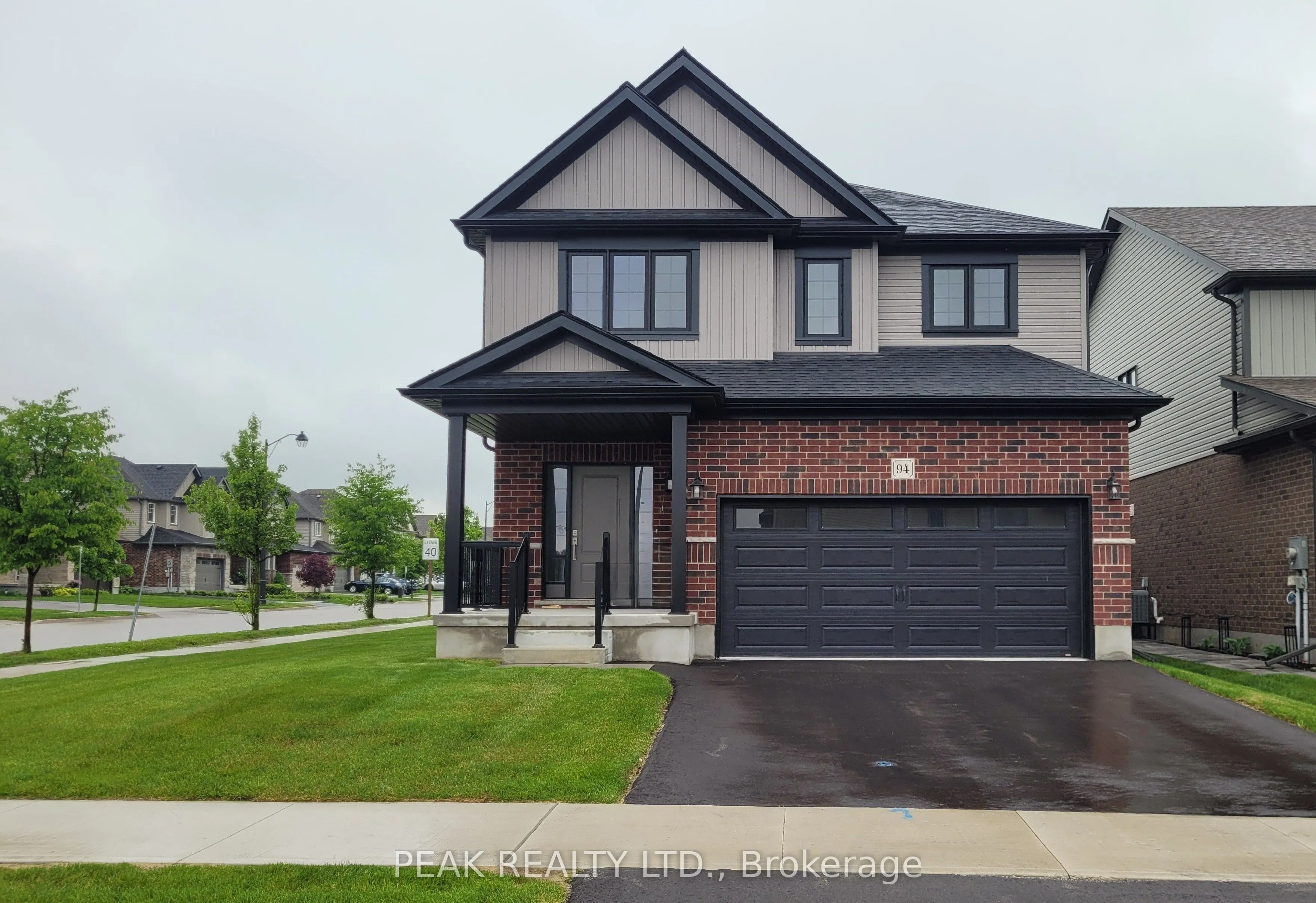 94 Isaac Street