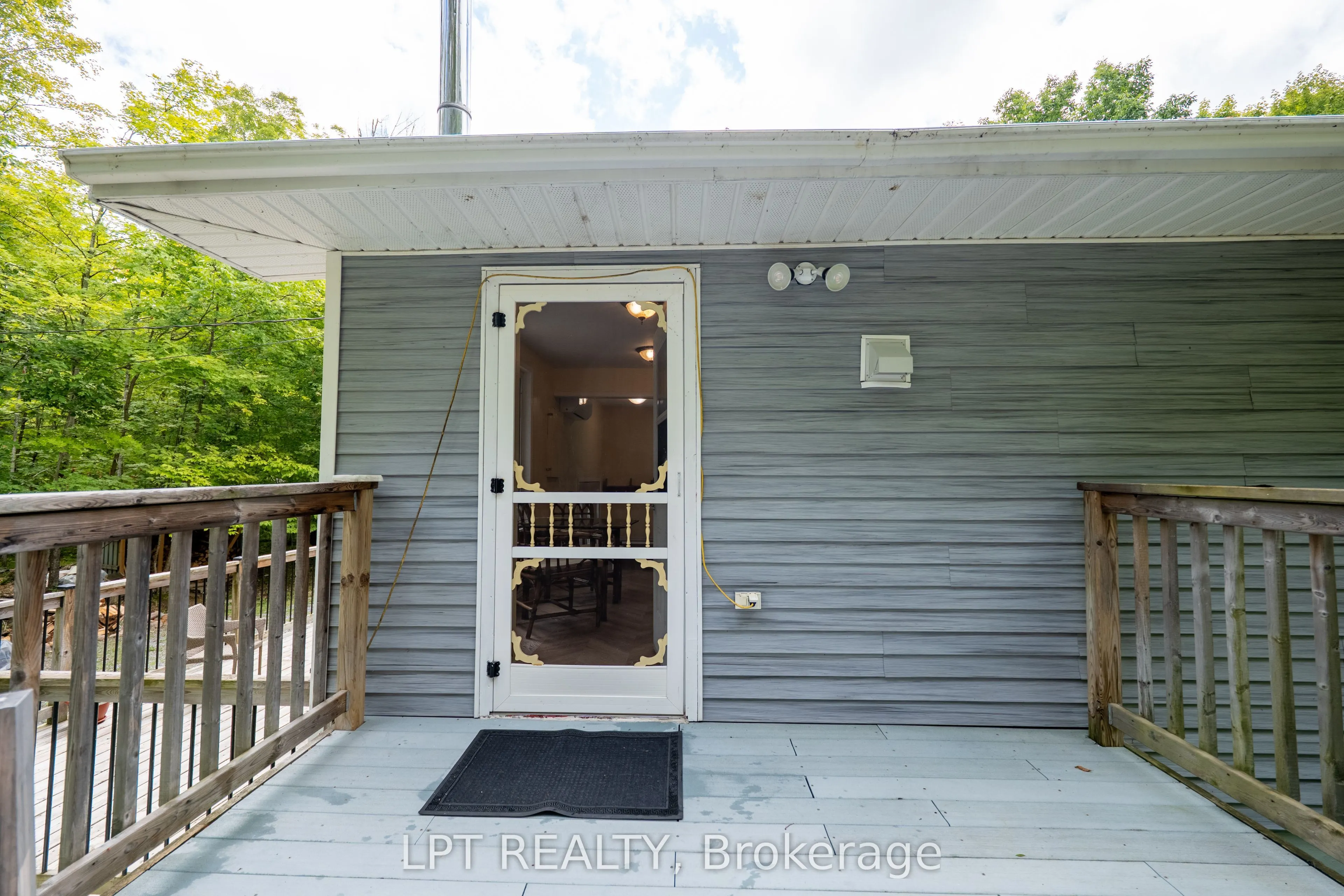 331 Maple Grove