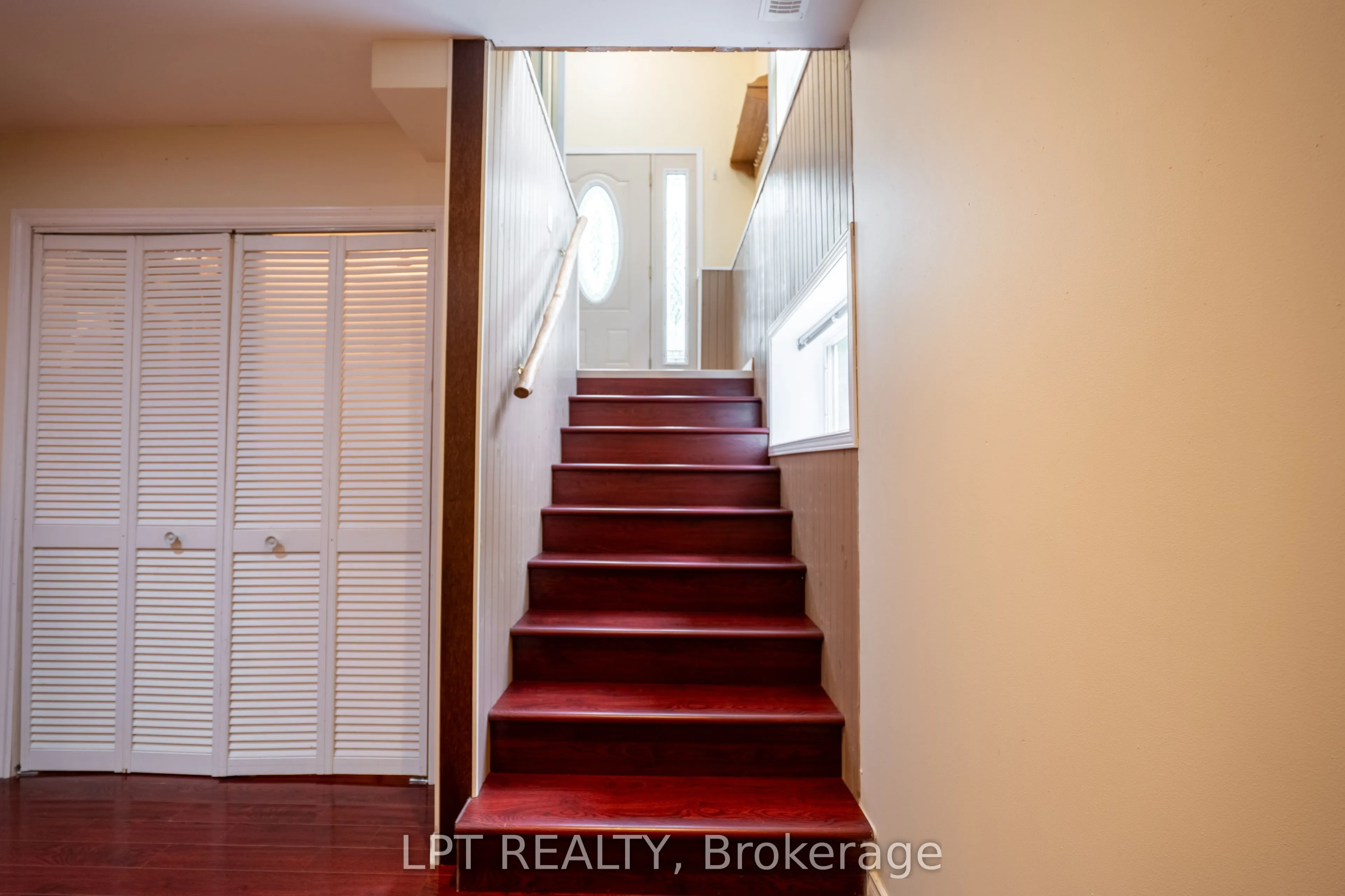 331 Maple Grove