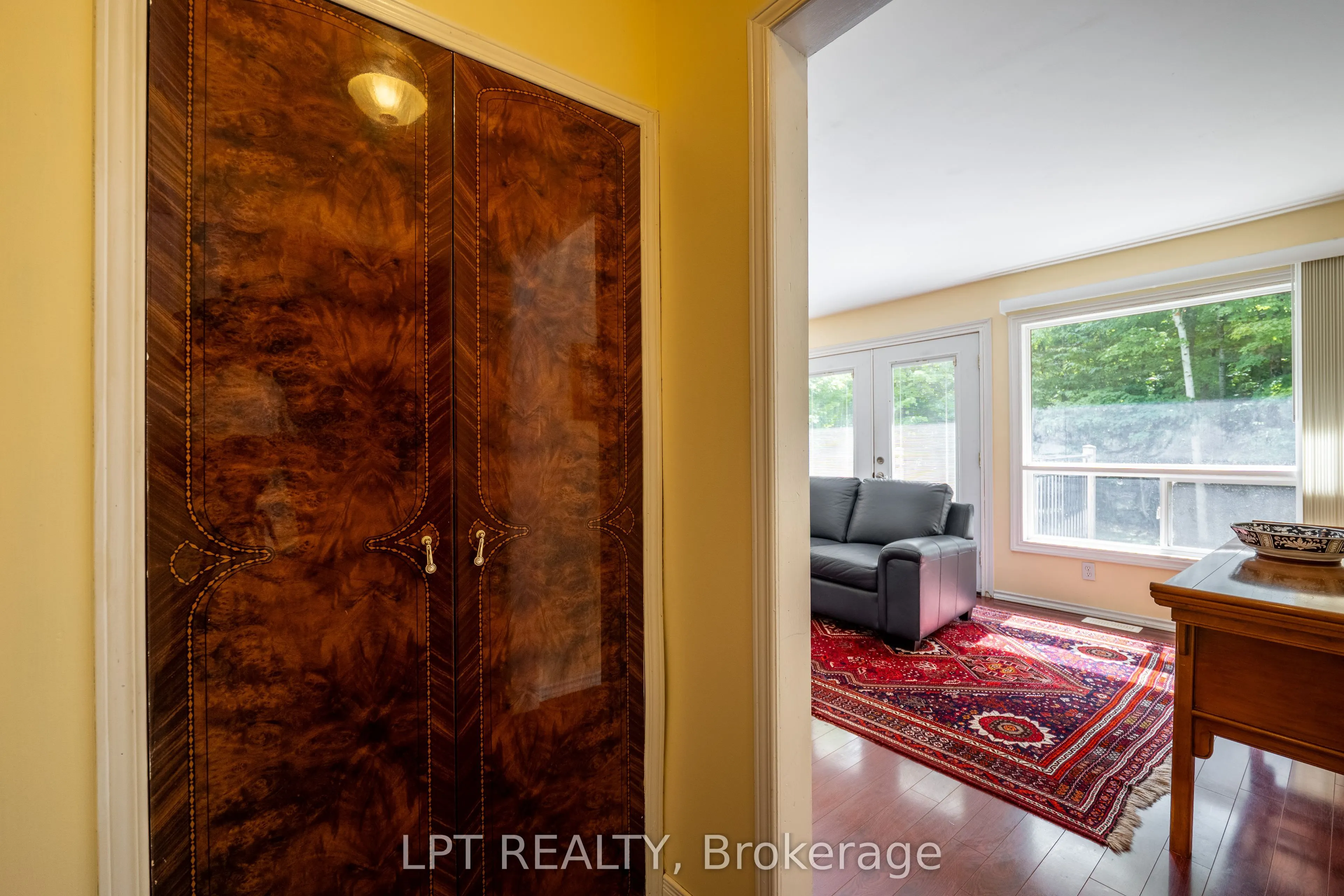 331 Maple Grove