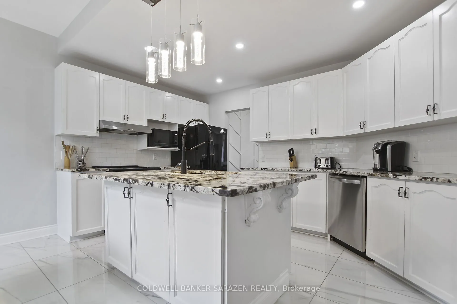 399 Stoneway Drive