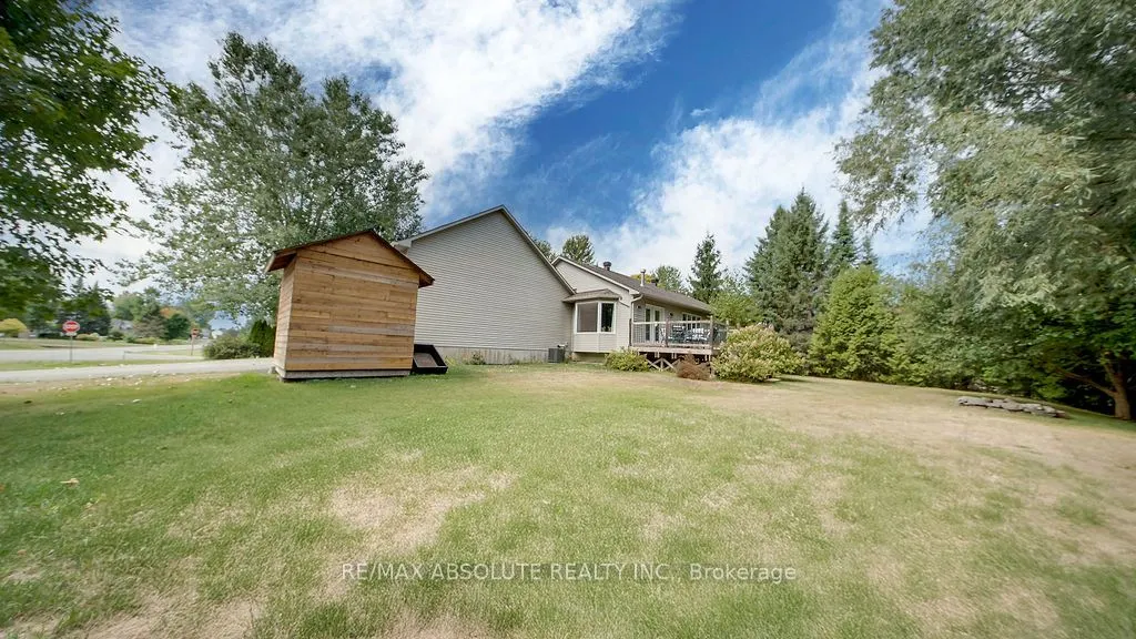 1601 Shauna Crescent